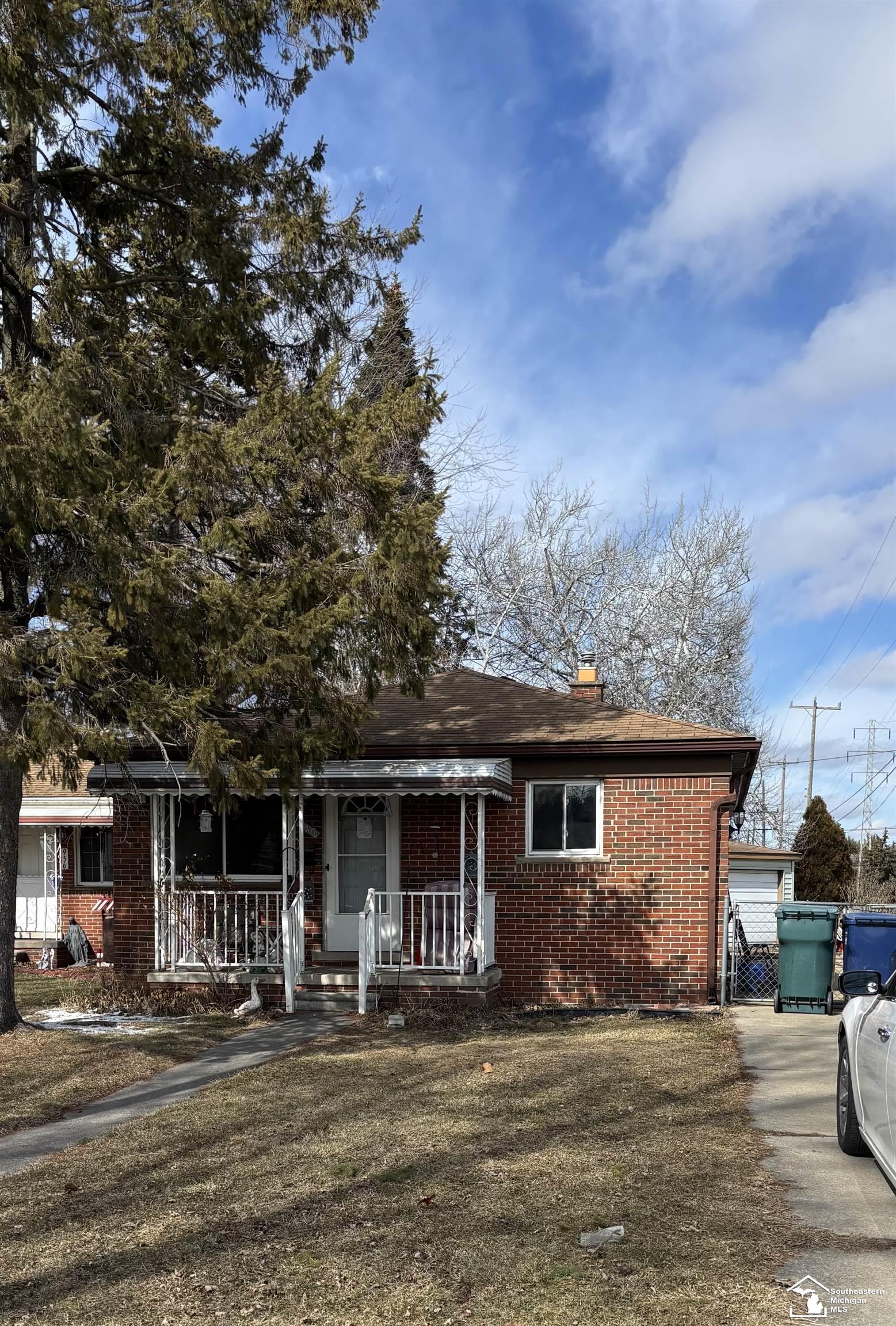 942 Farnham Avenue Lincoln Park City MI 48146
