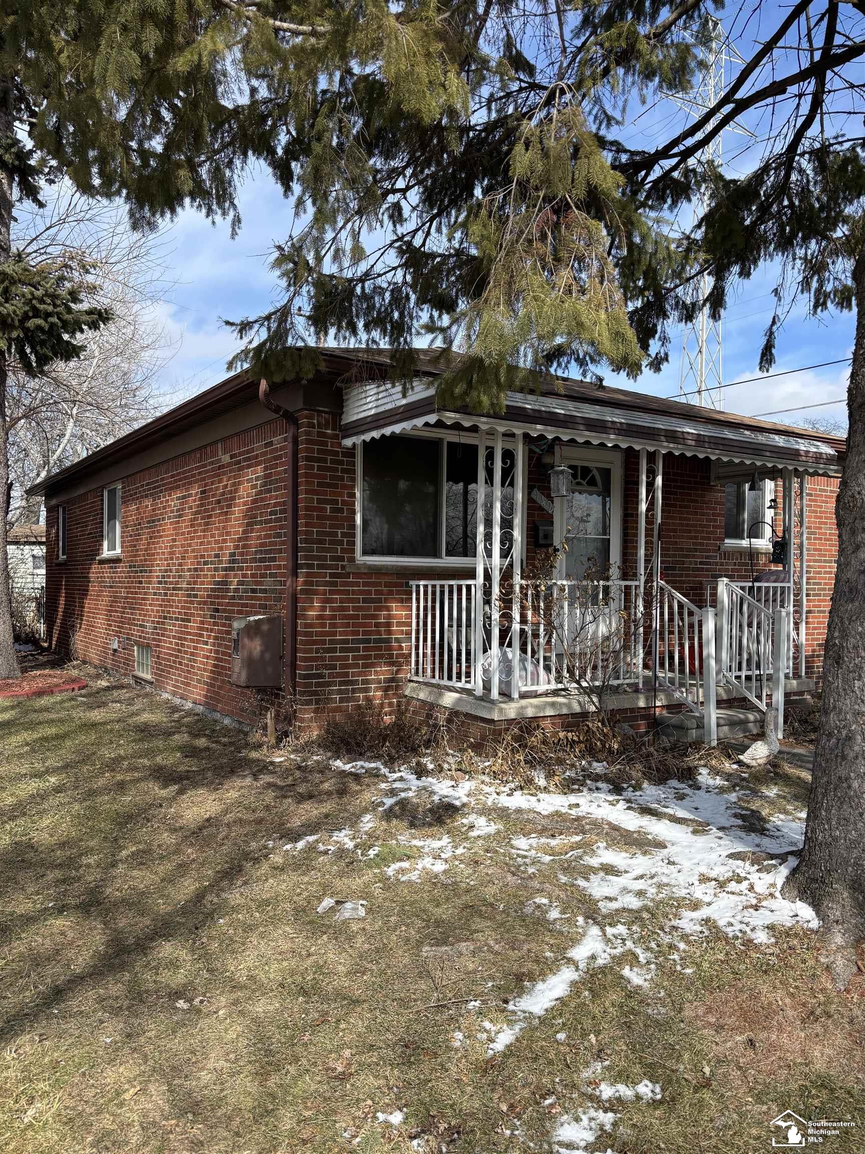 942 Farnham Avenue Lincoln Park City MI 48146