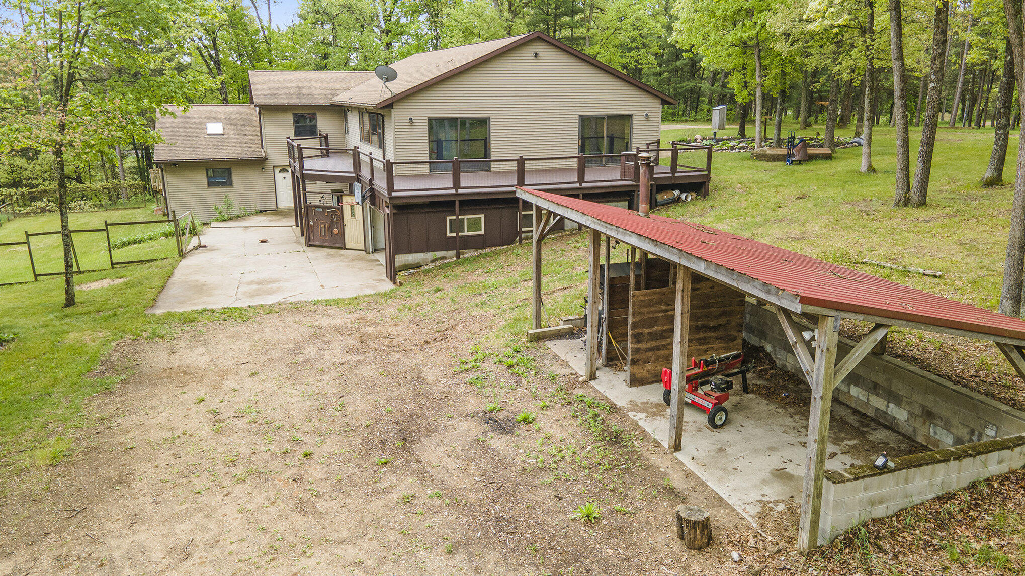 1977 E 40th Street Everett Township MI 49349