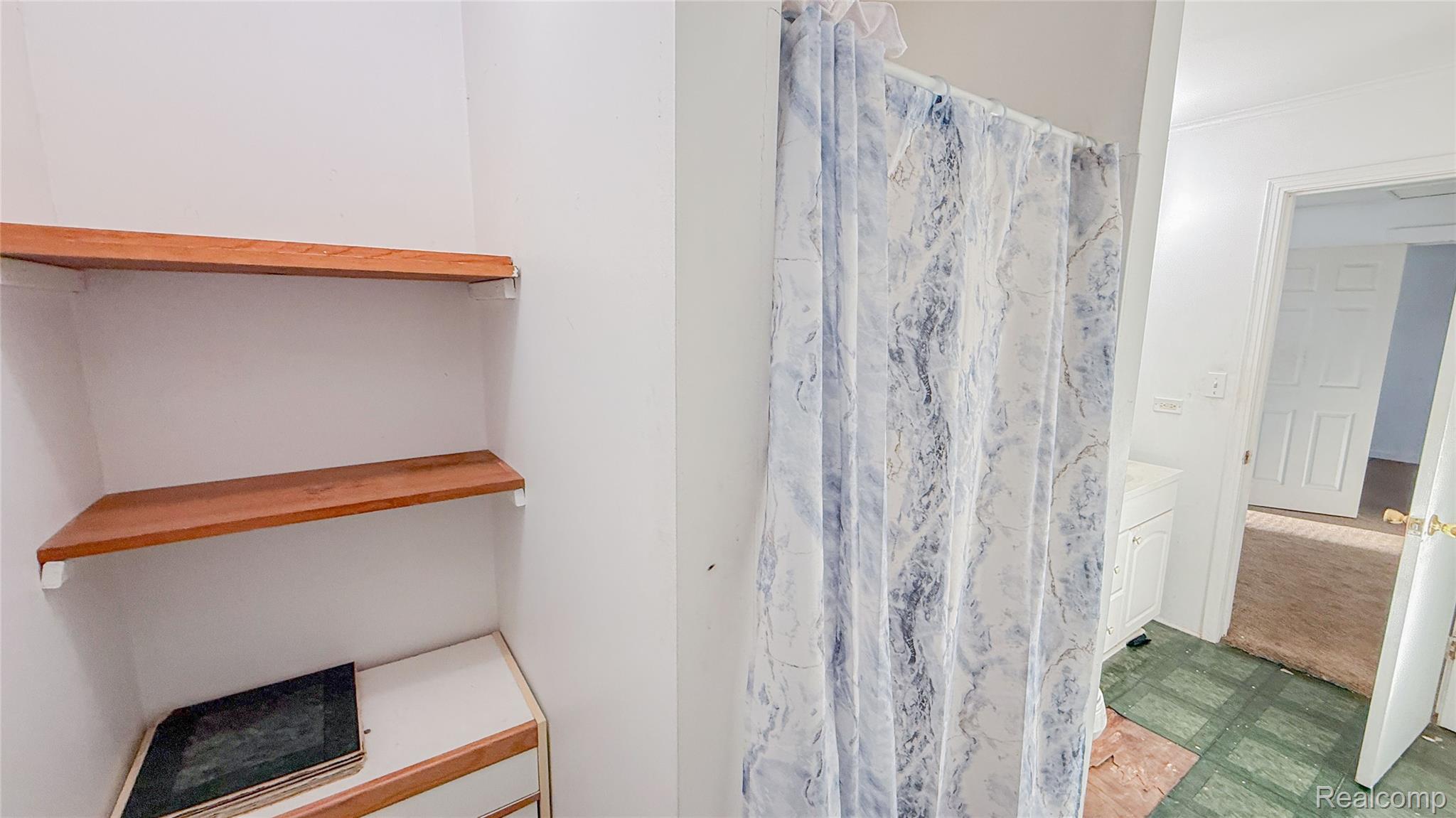 13810 9 Mile Road Green Oak Township MI 48178