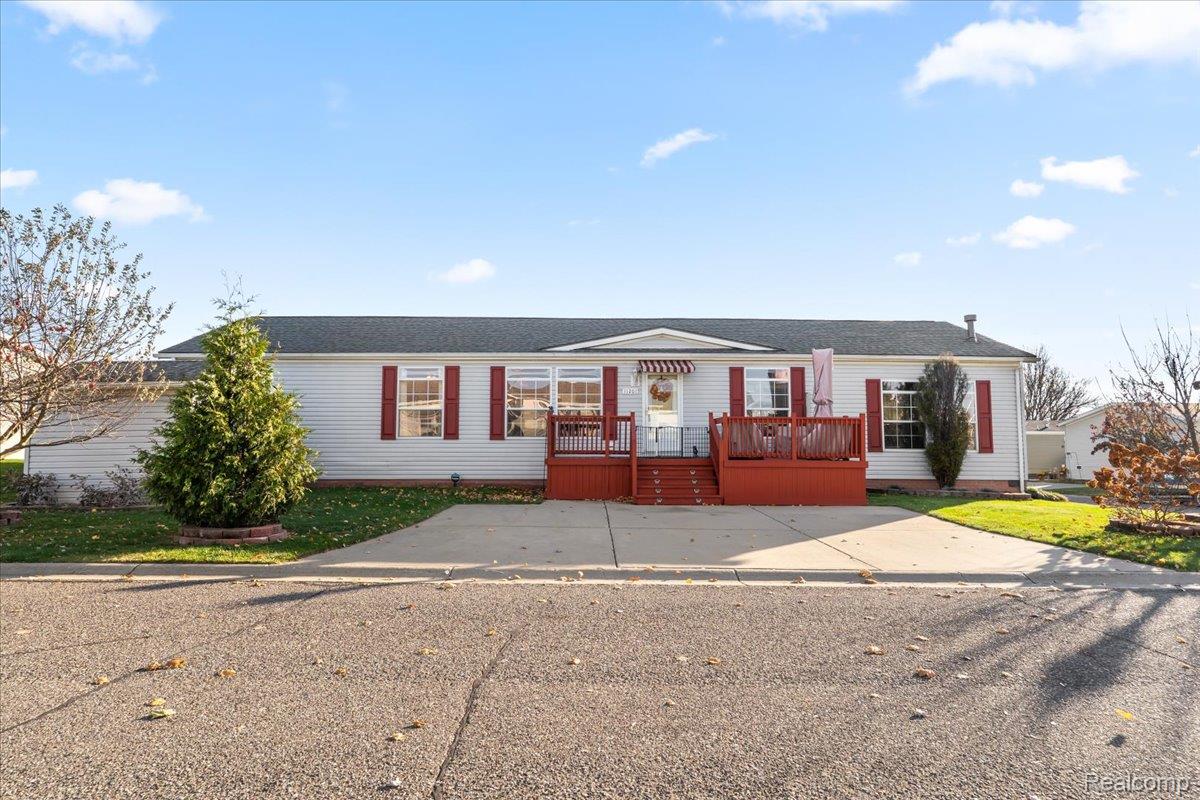 11201 Woodchester Court Green Oak Township MI 48178