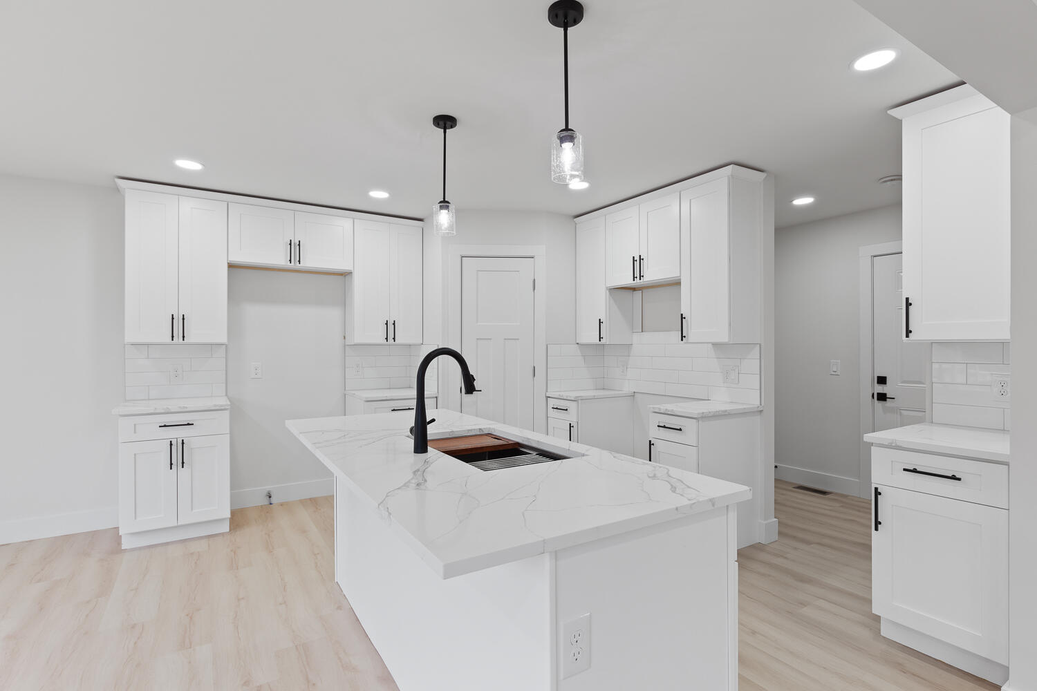 2573 E Valley Road Adrian Township MI 49221