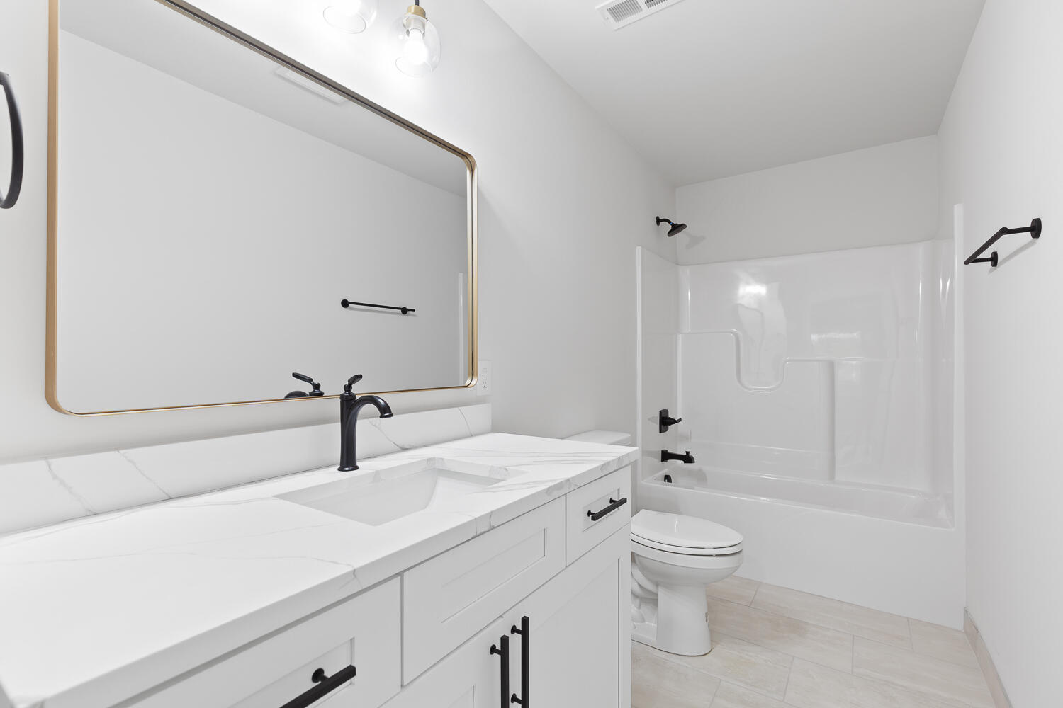 2573 E Valley Road Adrian Township MI 49221