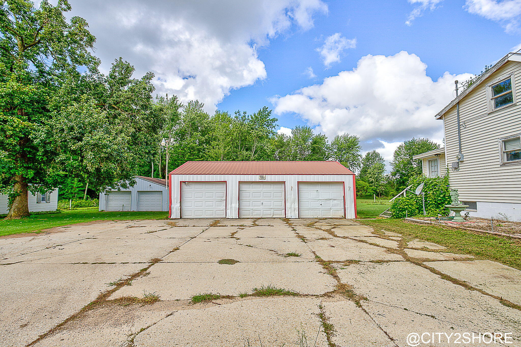 9905 52nd Avenue Allendale Charter Township MI 49401