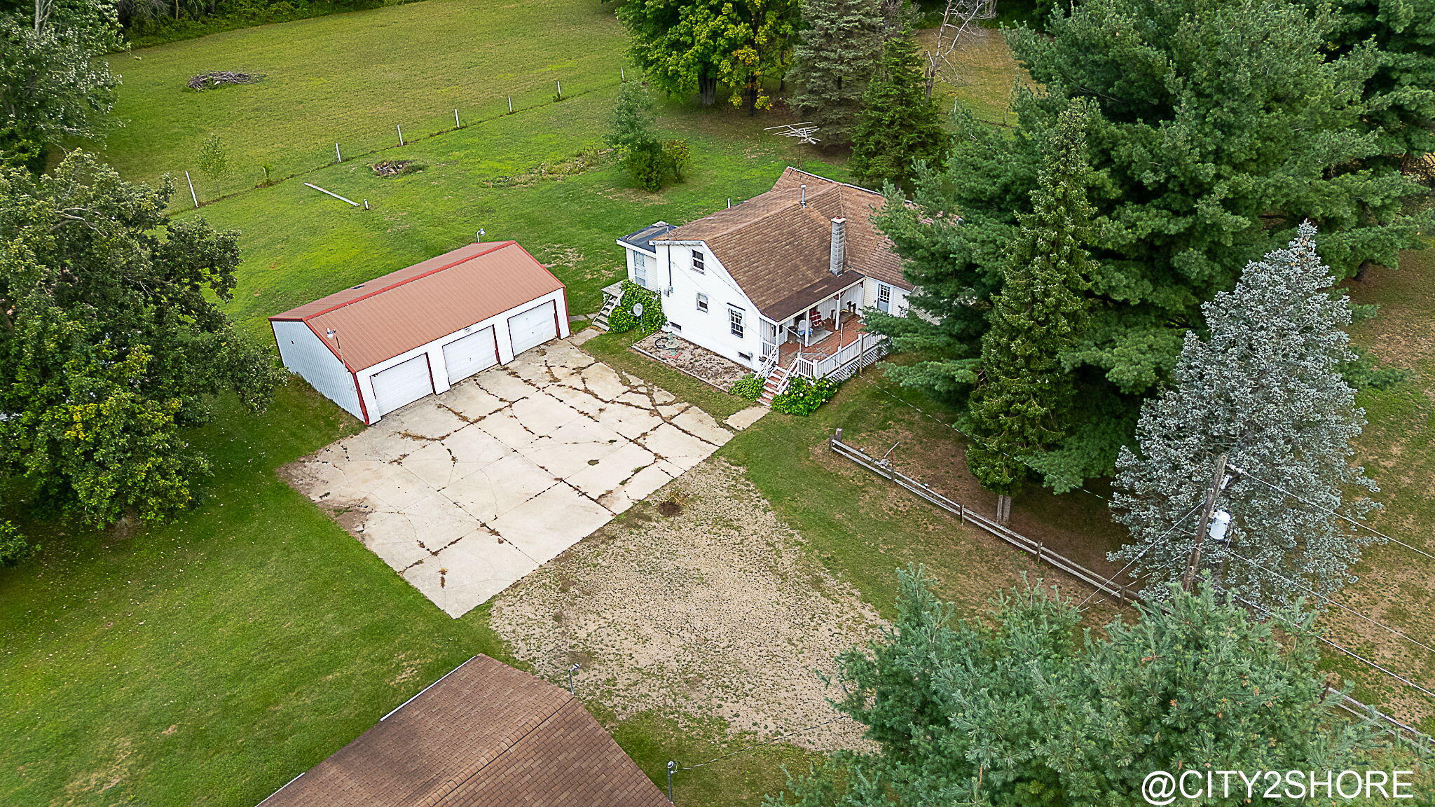 9905 52nd Avenue Allendale Charter Township MI 49401