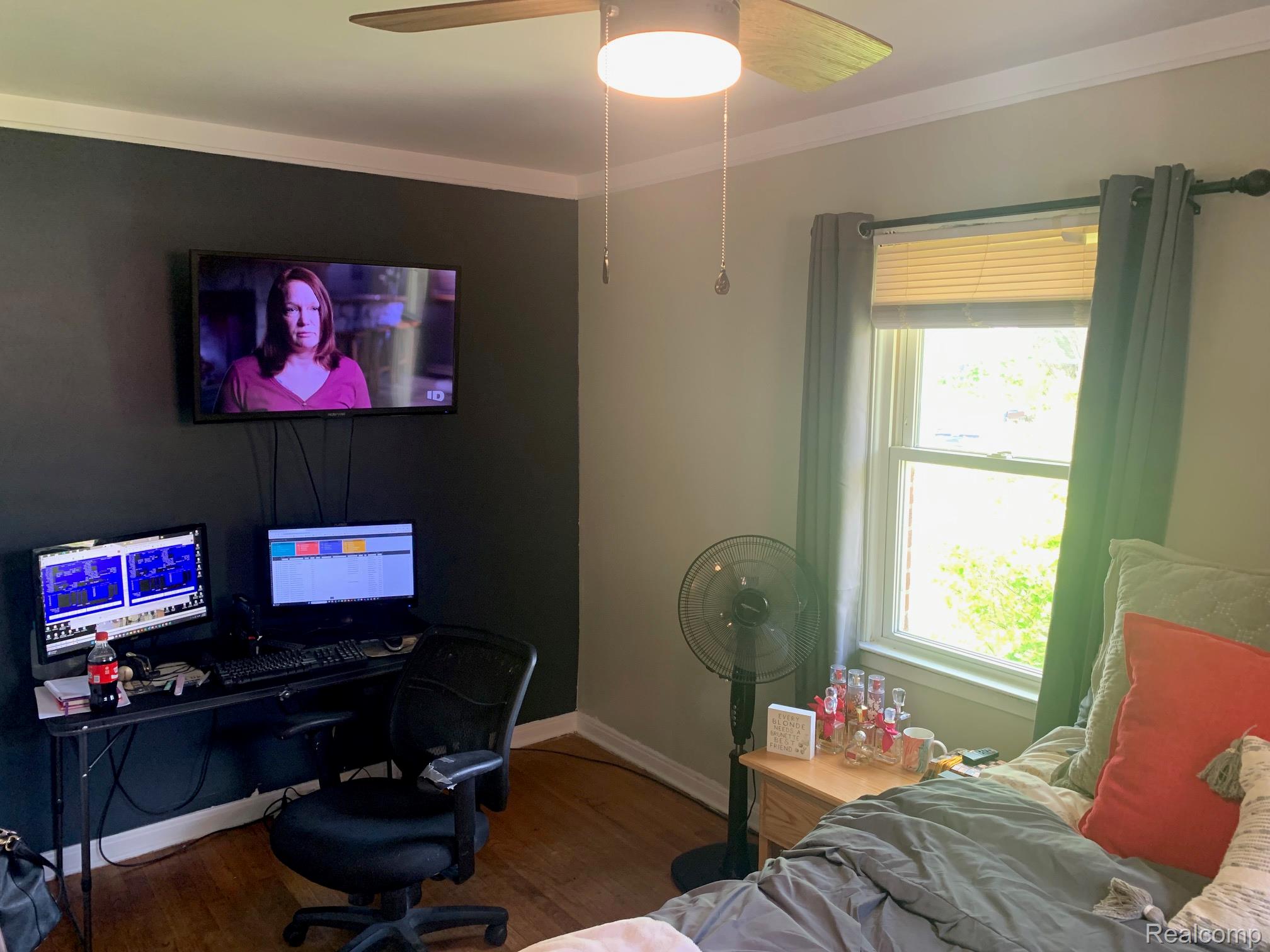 17439 Brody Avenue Allen Park City MI 48101