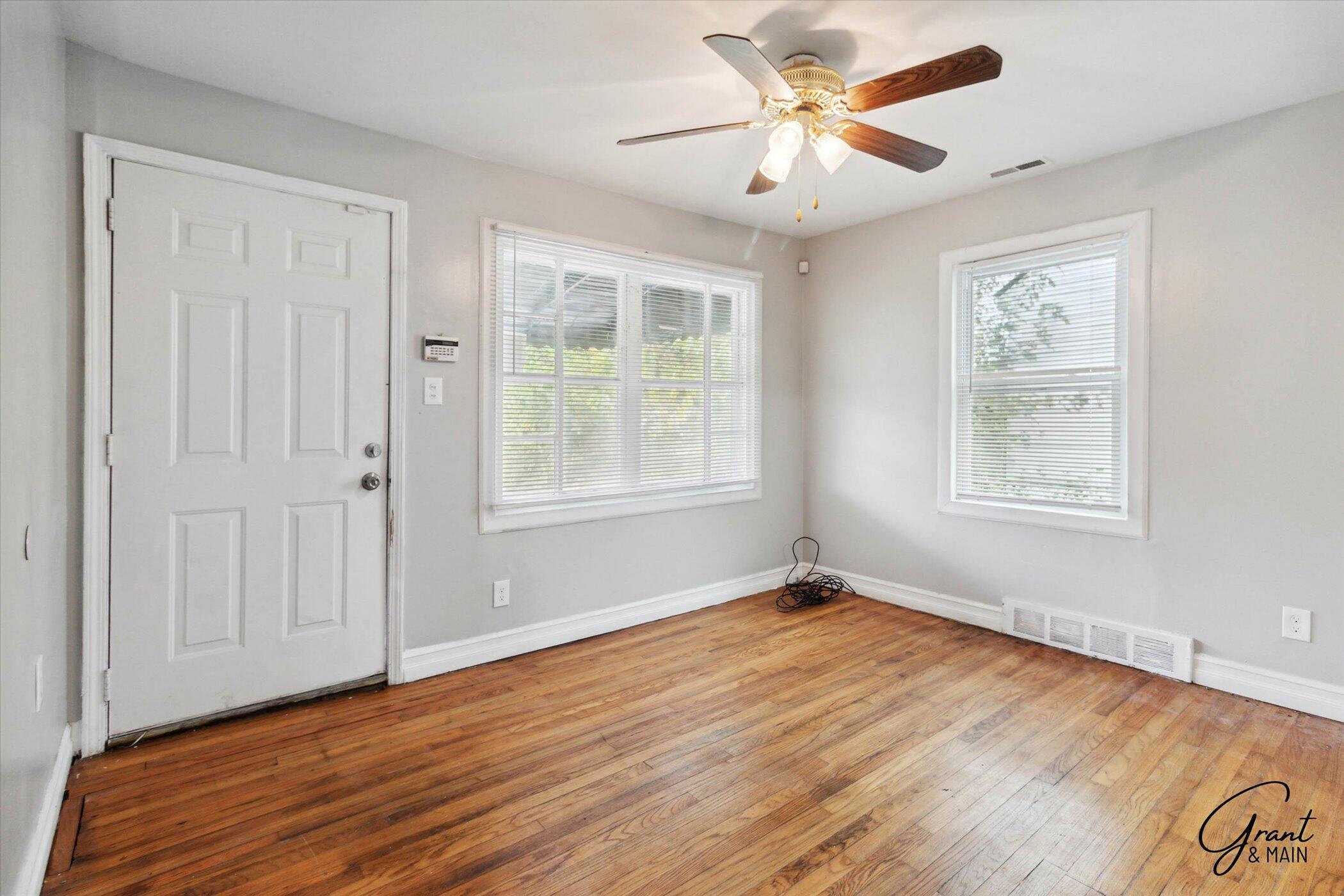 7209 Prospect Avenue Warren City MI 48091