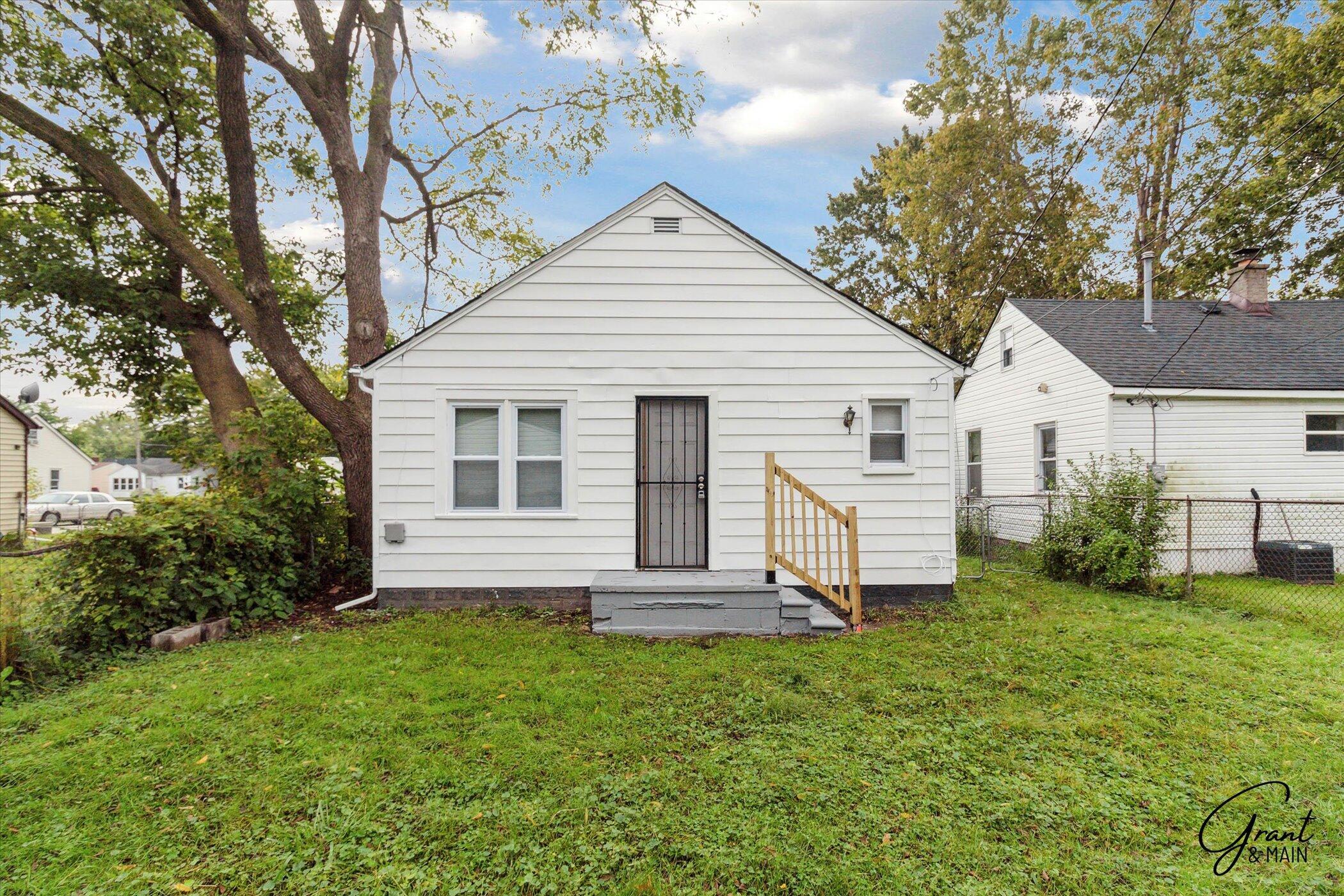 7209 Prospect Avenue Warren City MI 48091