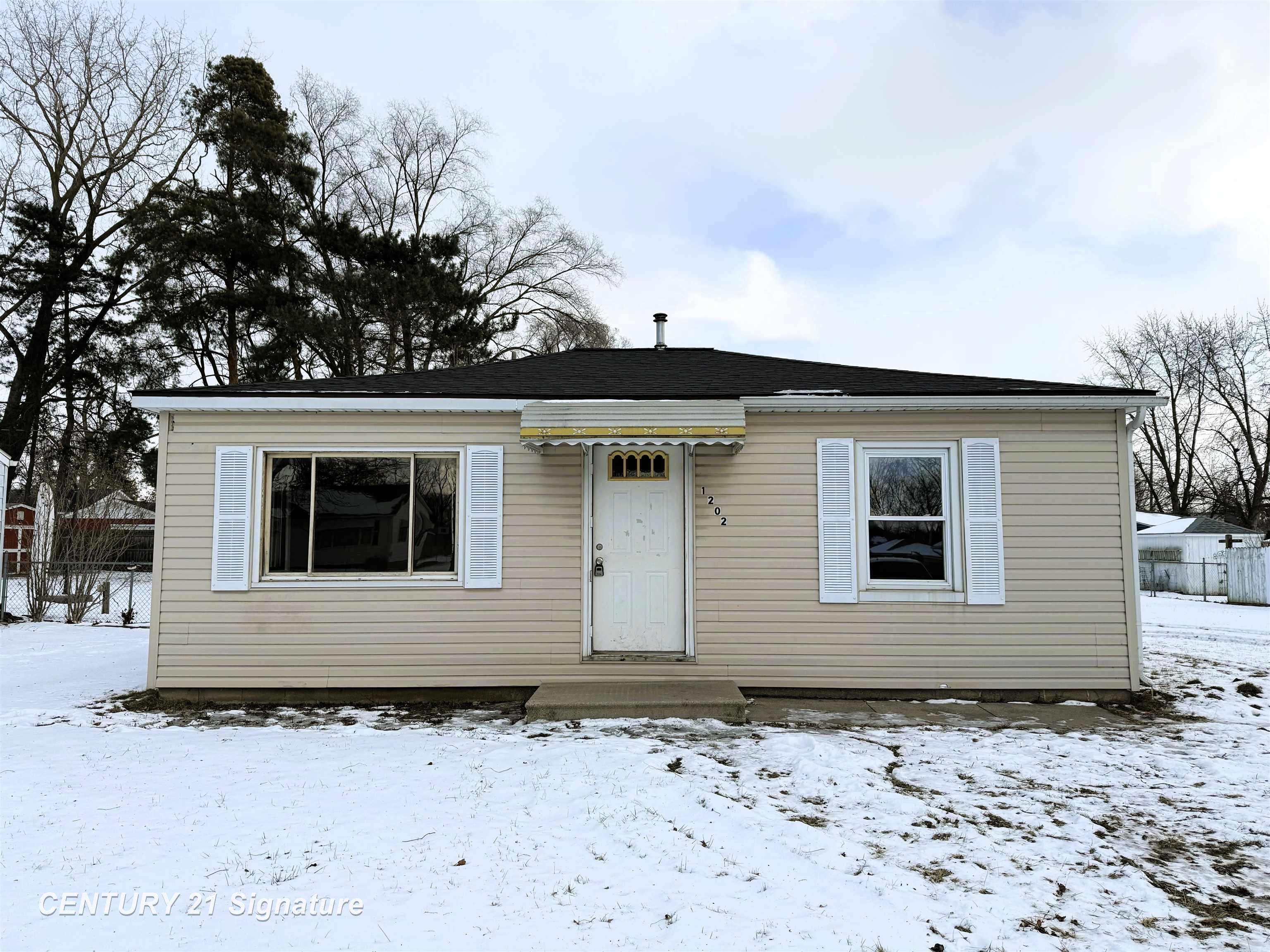 1202 N Erie Street Bangor Charter Township MI 48706