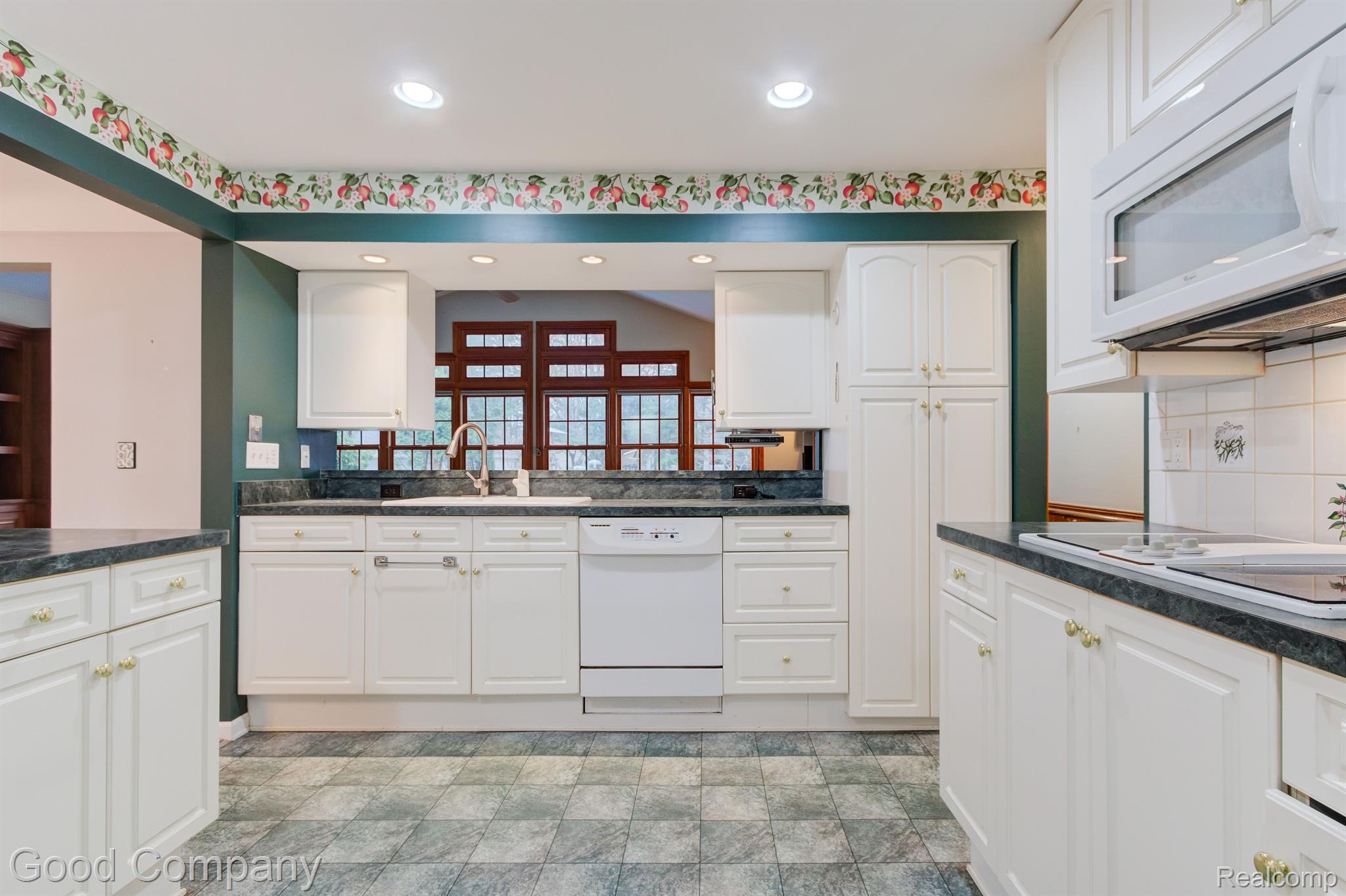 711 Orchard View Drive Royal Oak City MI 48073