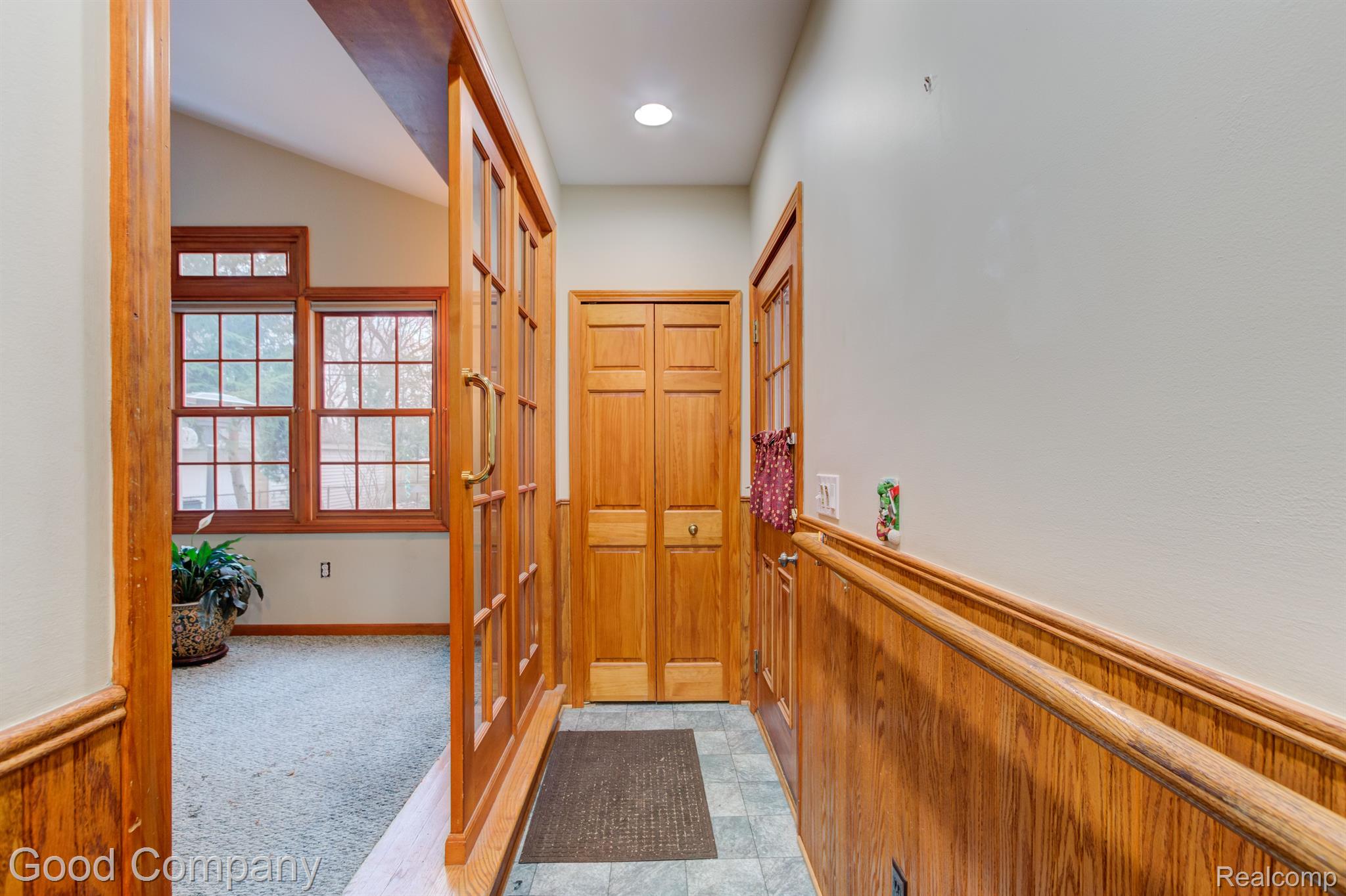 711 Orchard View Drive Royal Oak City MI 48073