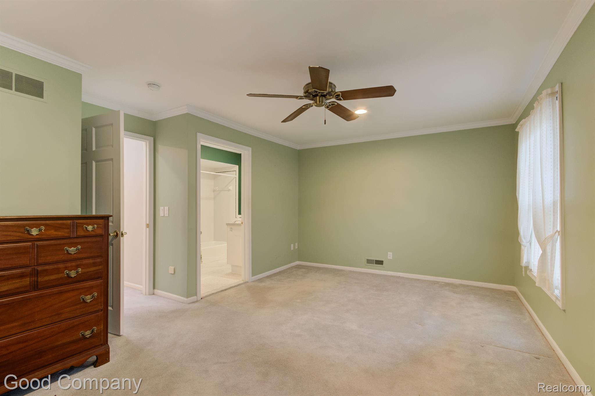711 Orchard View Drive Royal Oak City MI 48073