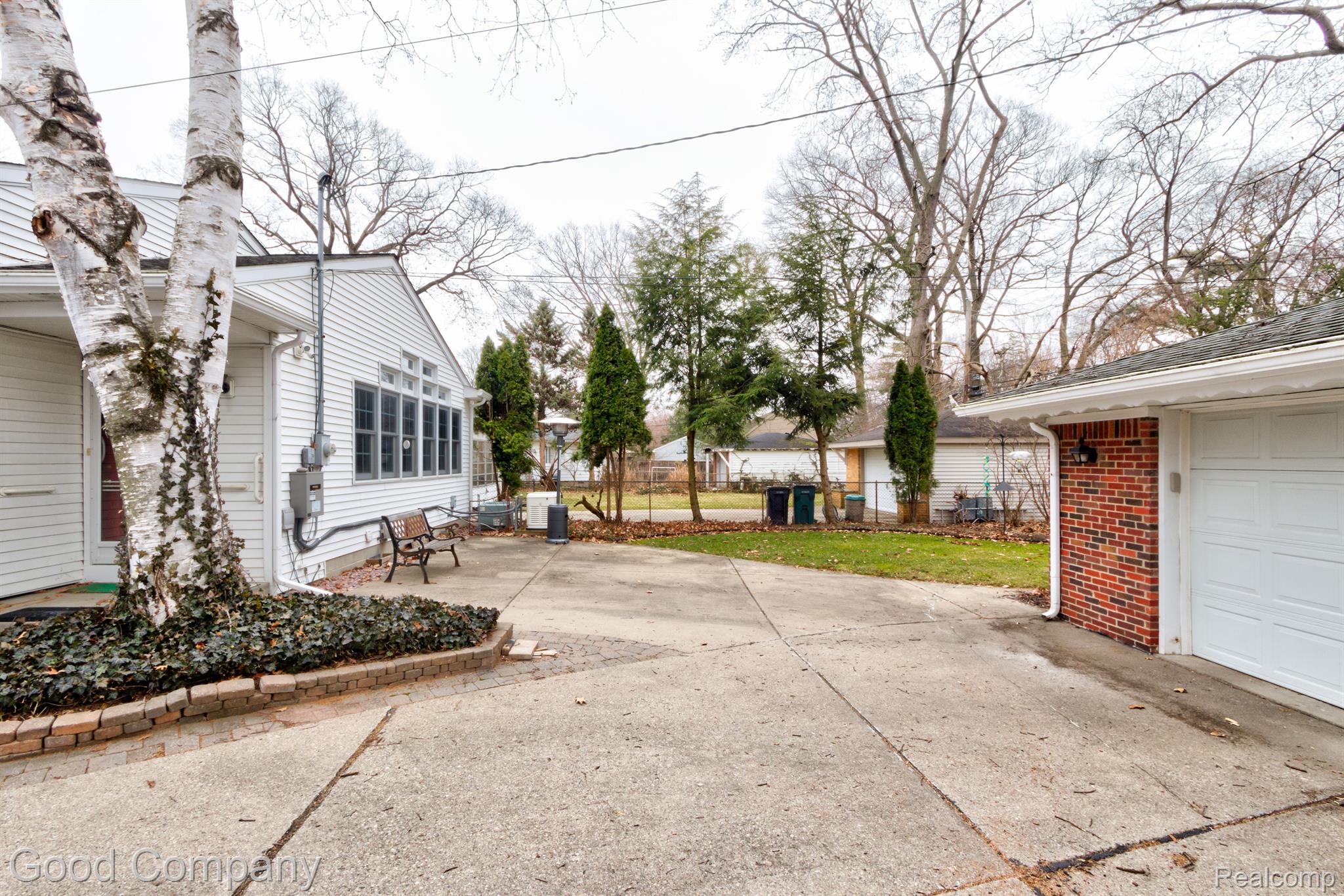 711 Orchard View Drive Royal Oak City MI 48073