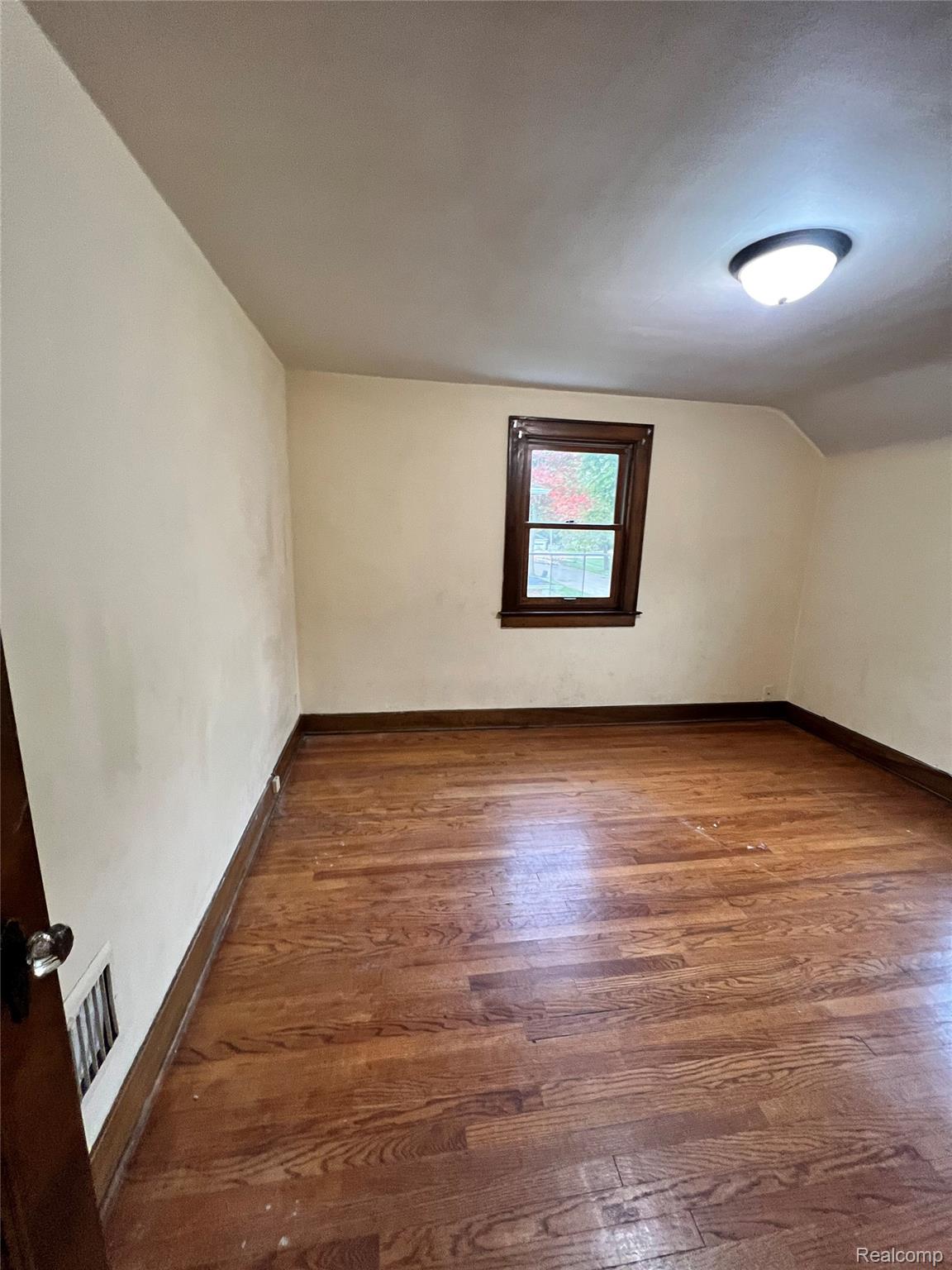 254 Lockwood Street Saginaw City MI 48602