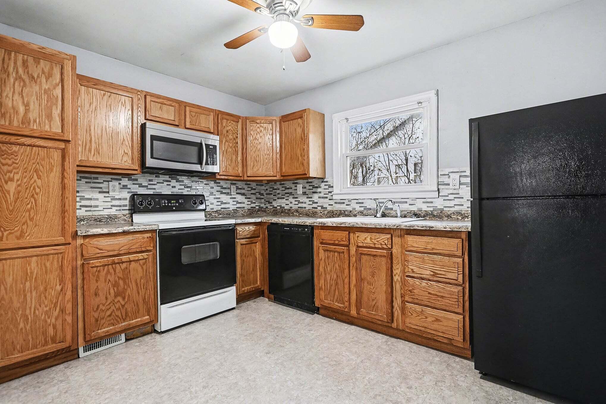 236 Iroquois Avenue Battle Creek City MI 49015