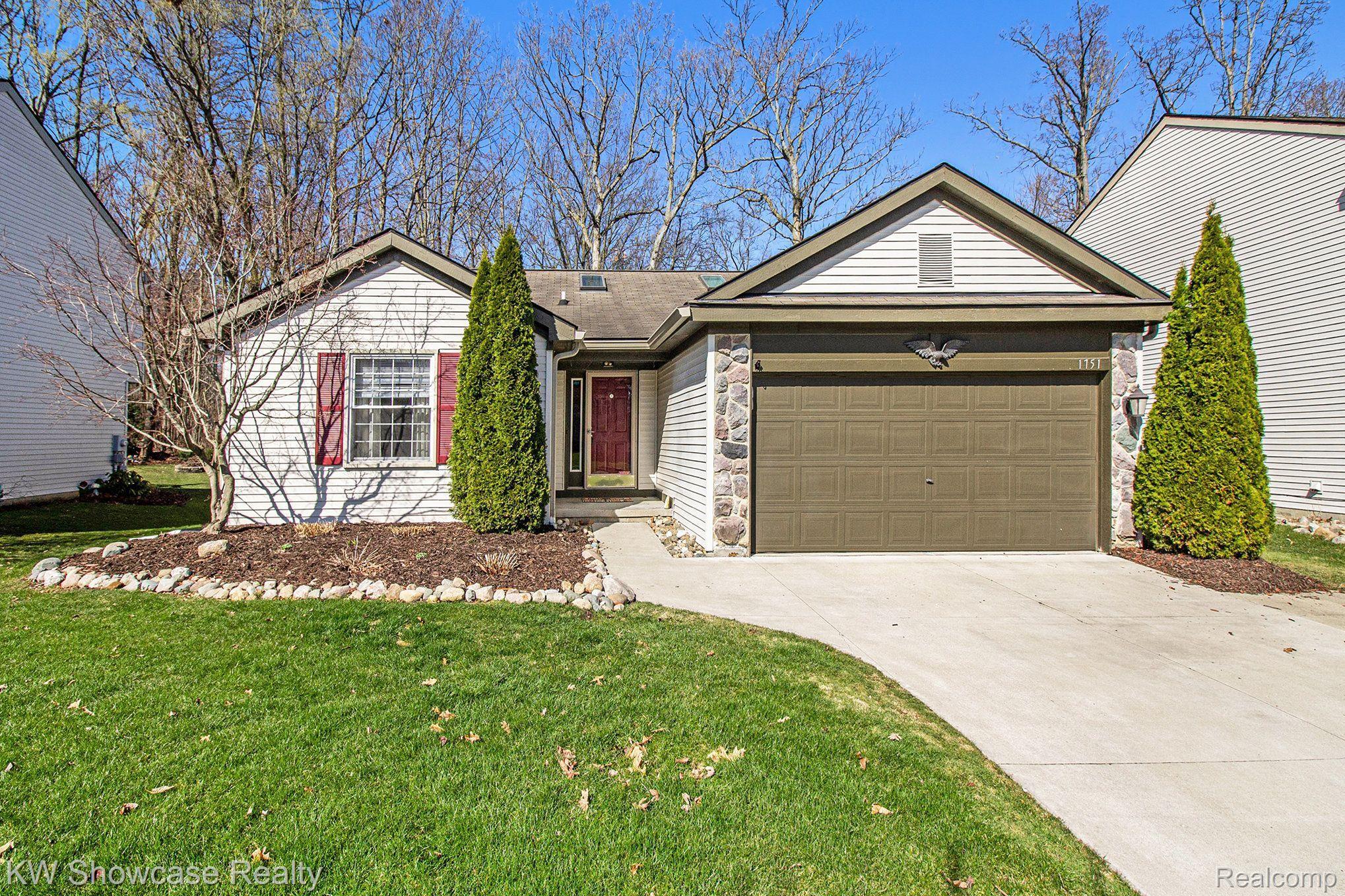 1751 Andover Boulevard Hartland Township MI 48843