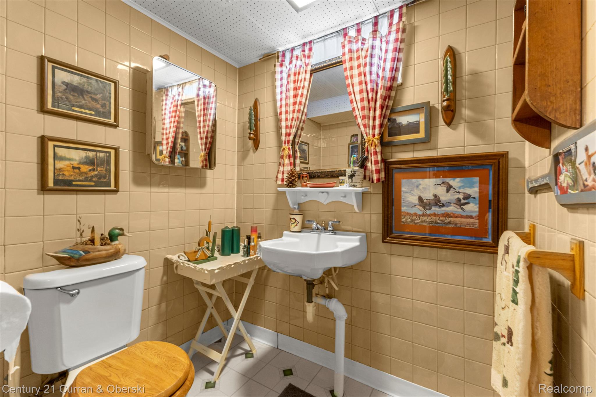 9869 Melbourne Avenue Allen Park City MI 48101