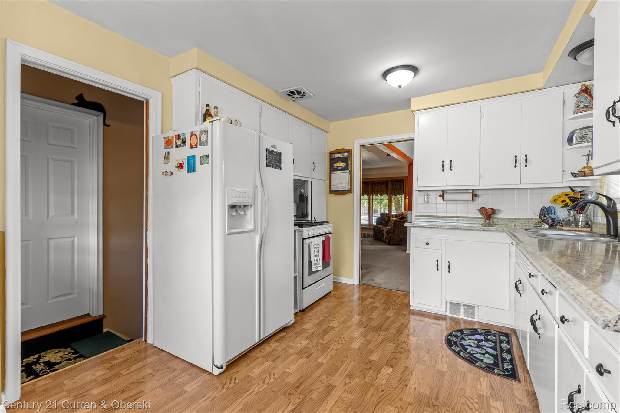 9869 Melbourne Avenue Allen Park City MI 48101