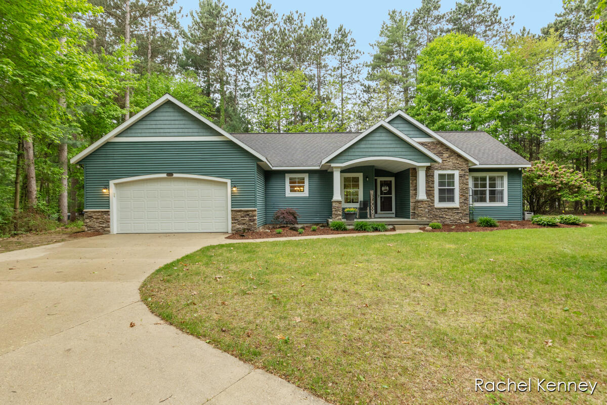 10637 Trailside Woods Drive NE Algoma Township MI 49341