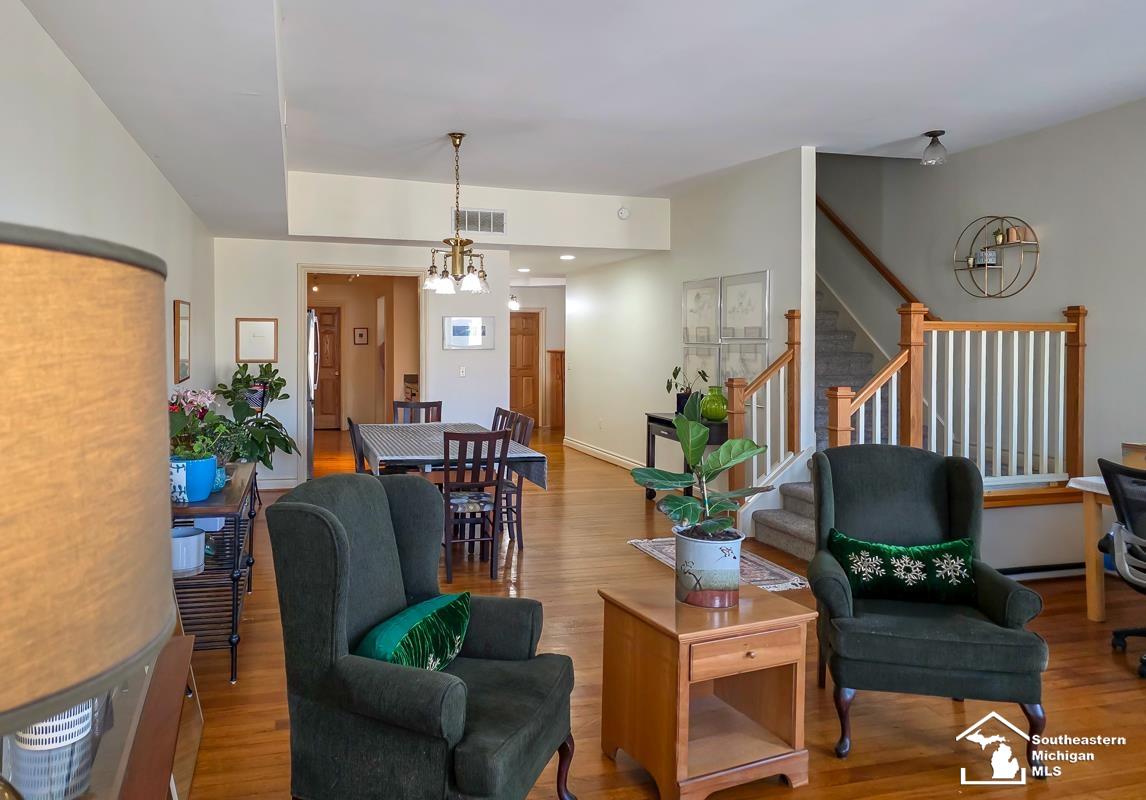 8 E Front Street Monroe City MI 48161