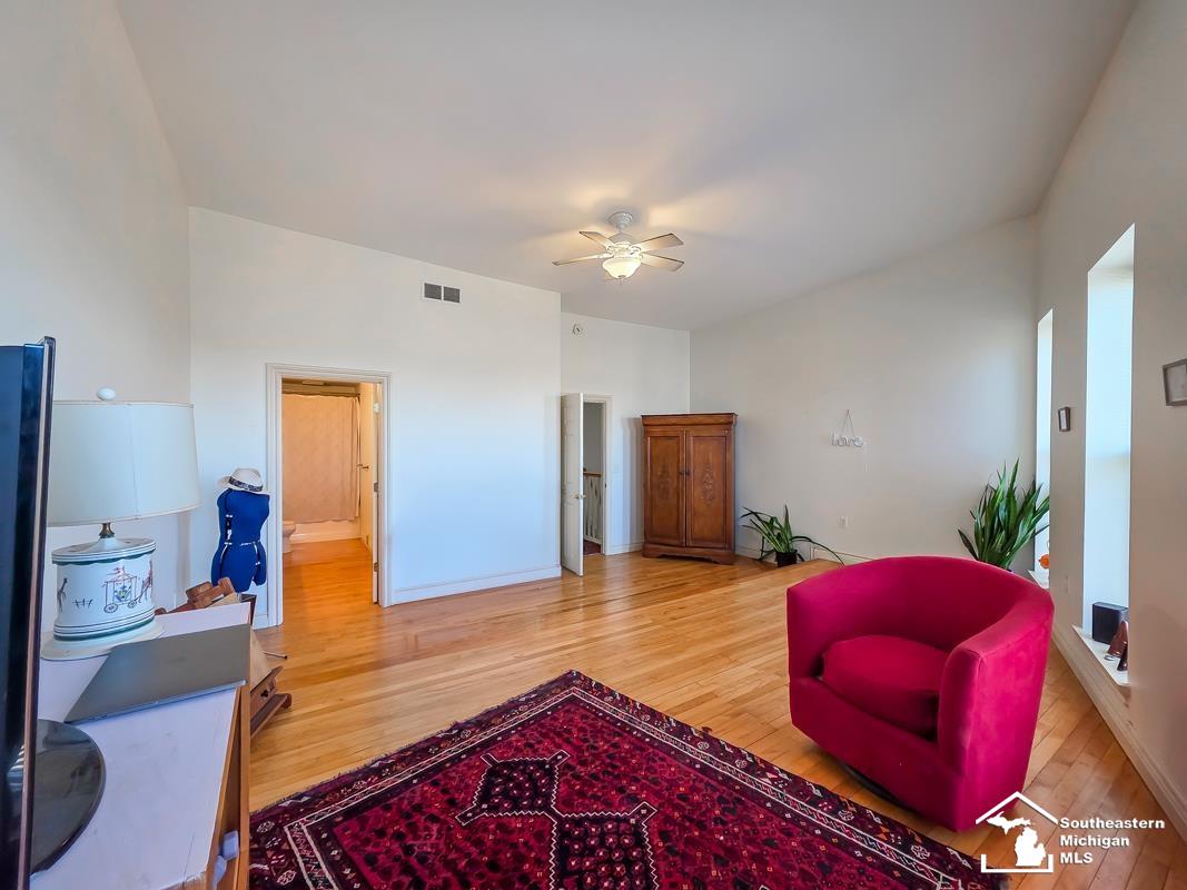 8 E Front Street Monroe City MI 48161