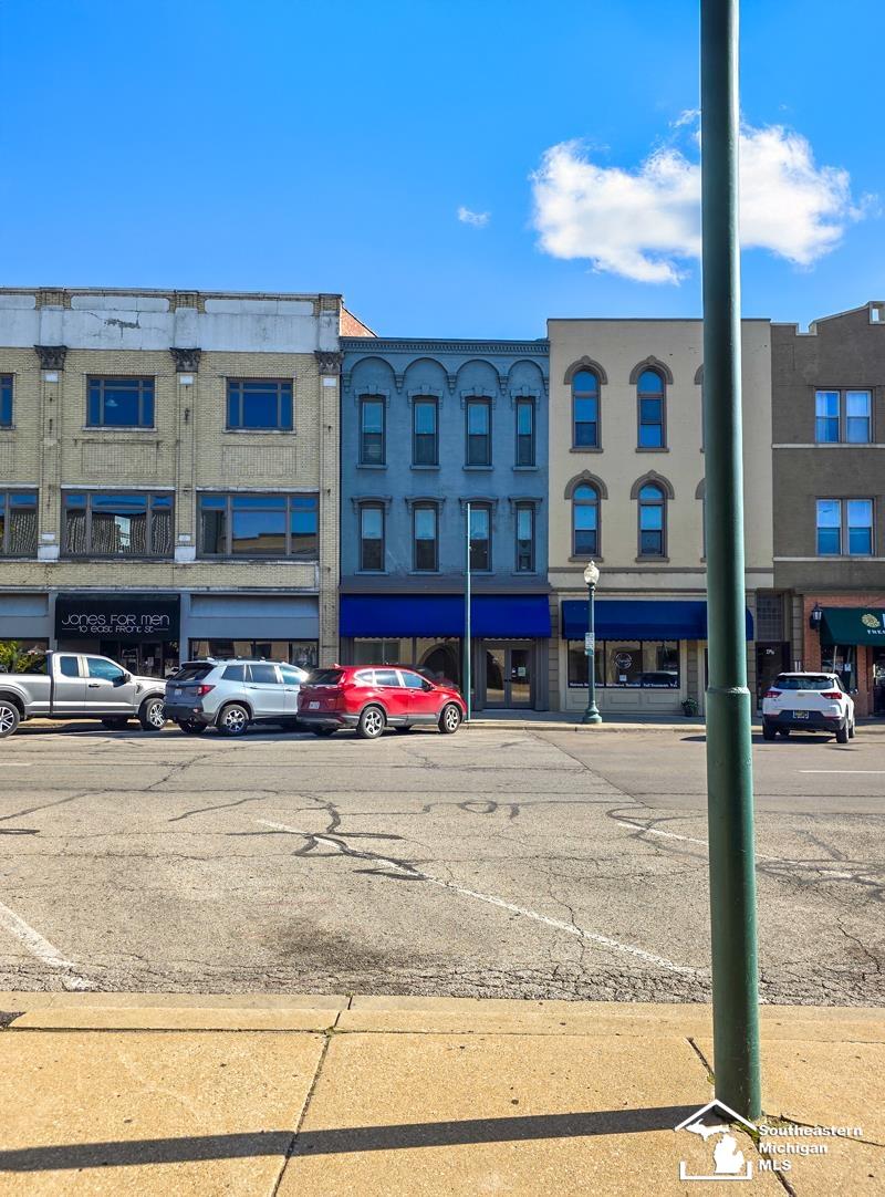 8 E Front Street Monroe City MI 48161