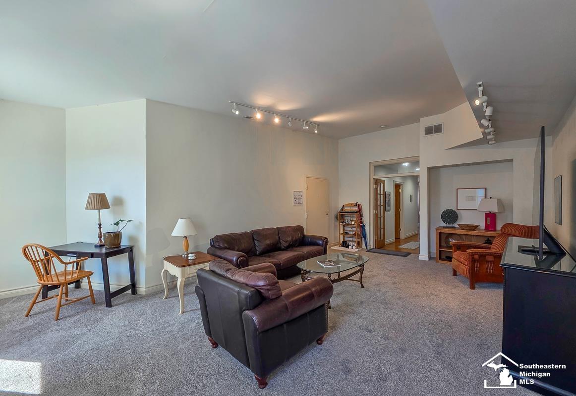 8 E Front Street Monroe City MI 48161