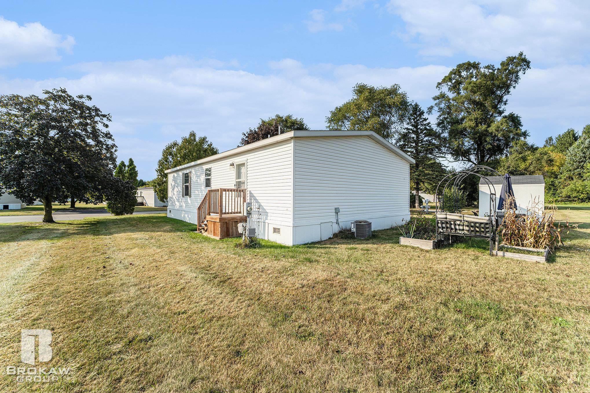 4649 Butternut Street Independence Charter Township MI 48348