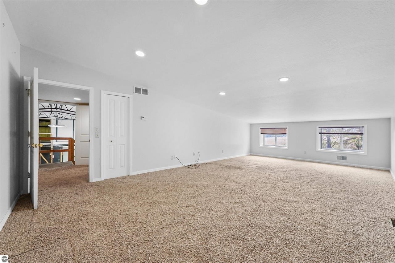 9435 Cherry Bend Road Elmwood Charter Township MI 49684