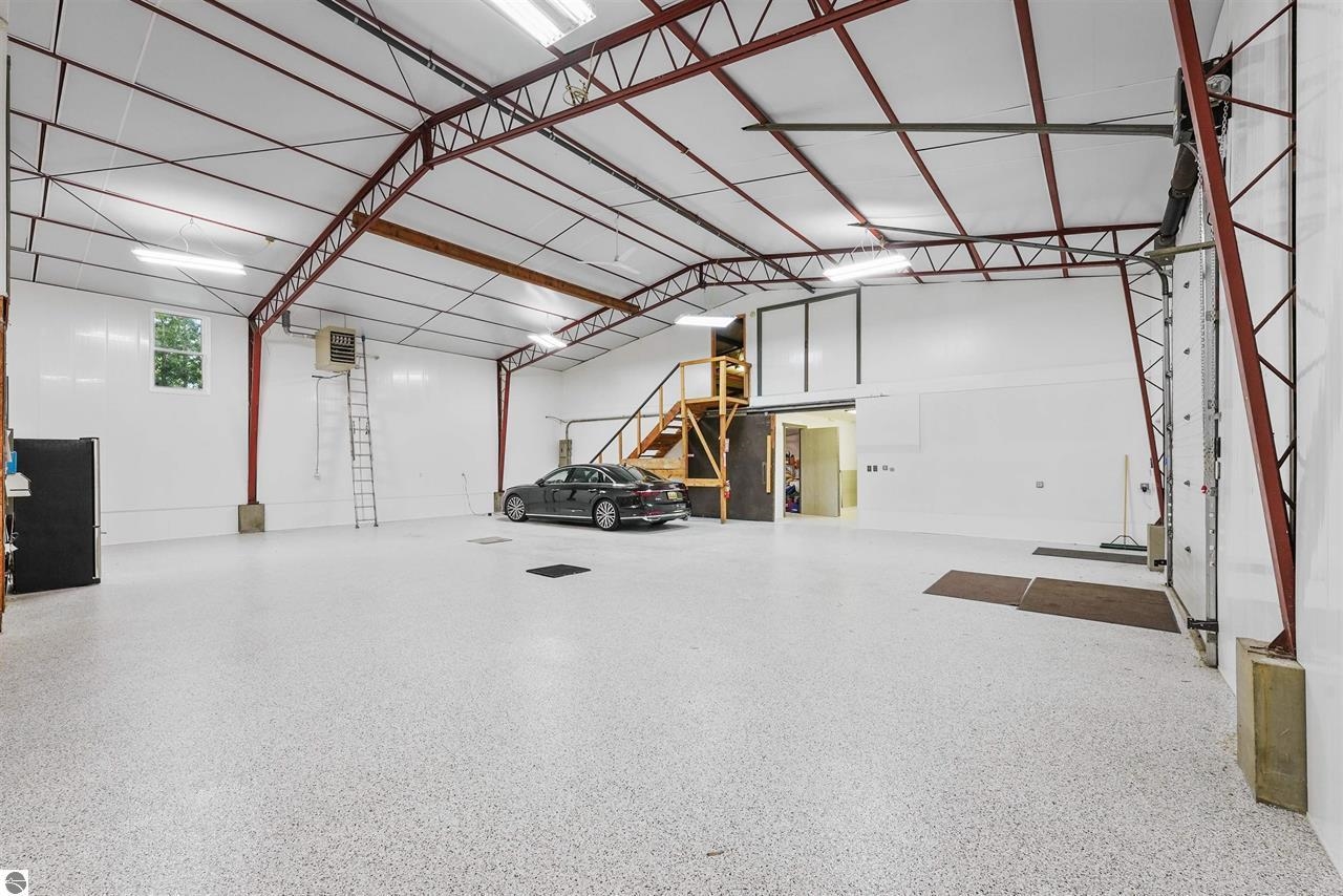 9435 Cherry Bend Road Elmwood Charter Township MI 49684