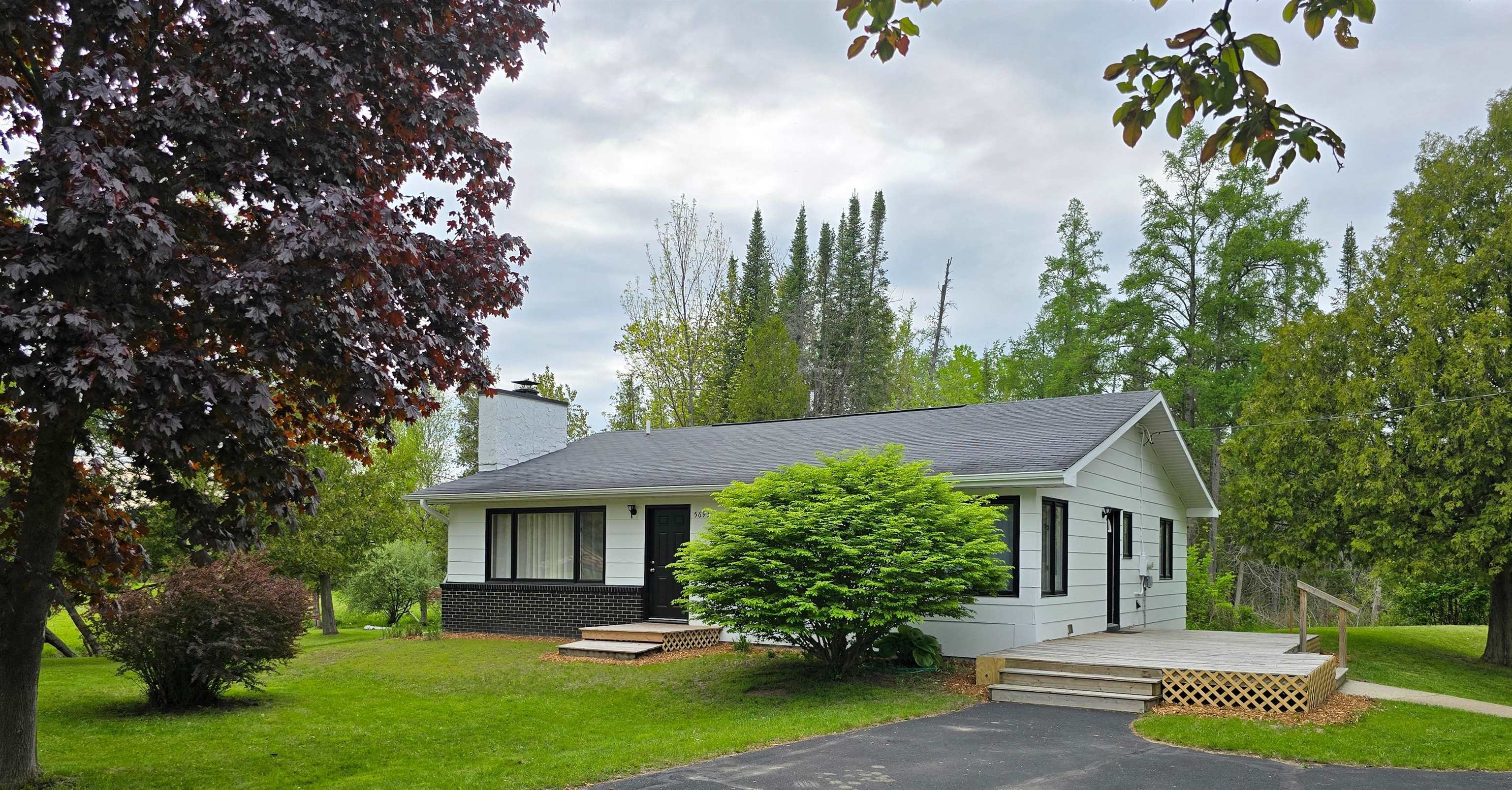 5693 E M 72 Acme Township MI 49690