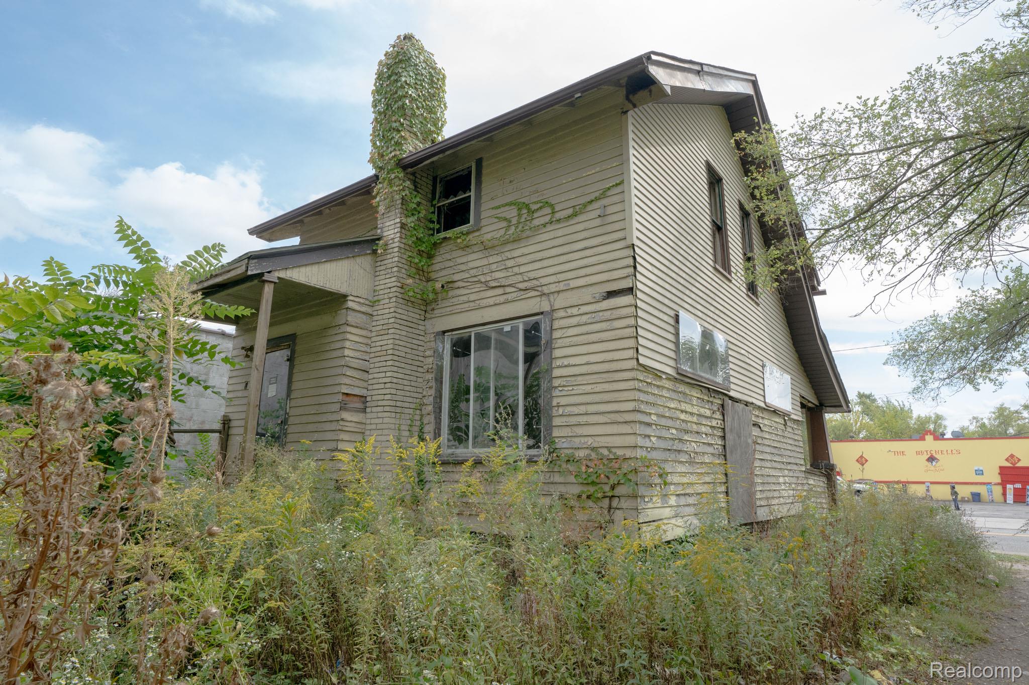 2032 Puritan Street Highland Park City MI 48203