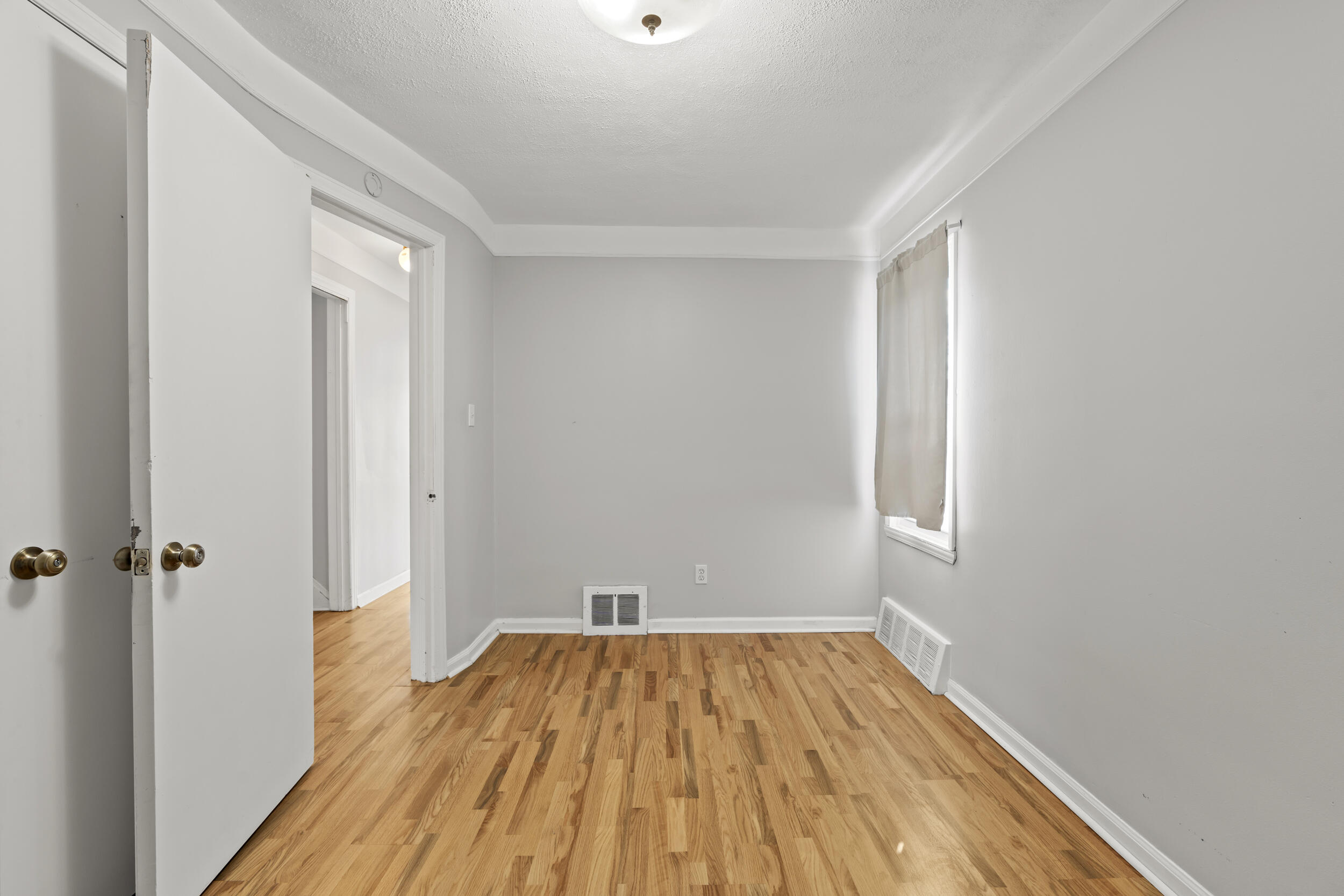 7210 Buckingham Avenue Avenue Allen Park City MI 48101