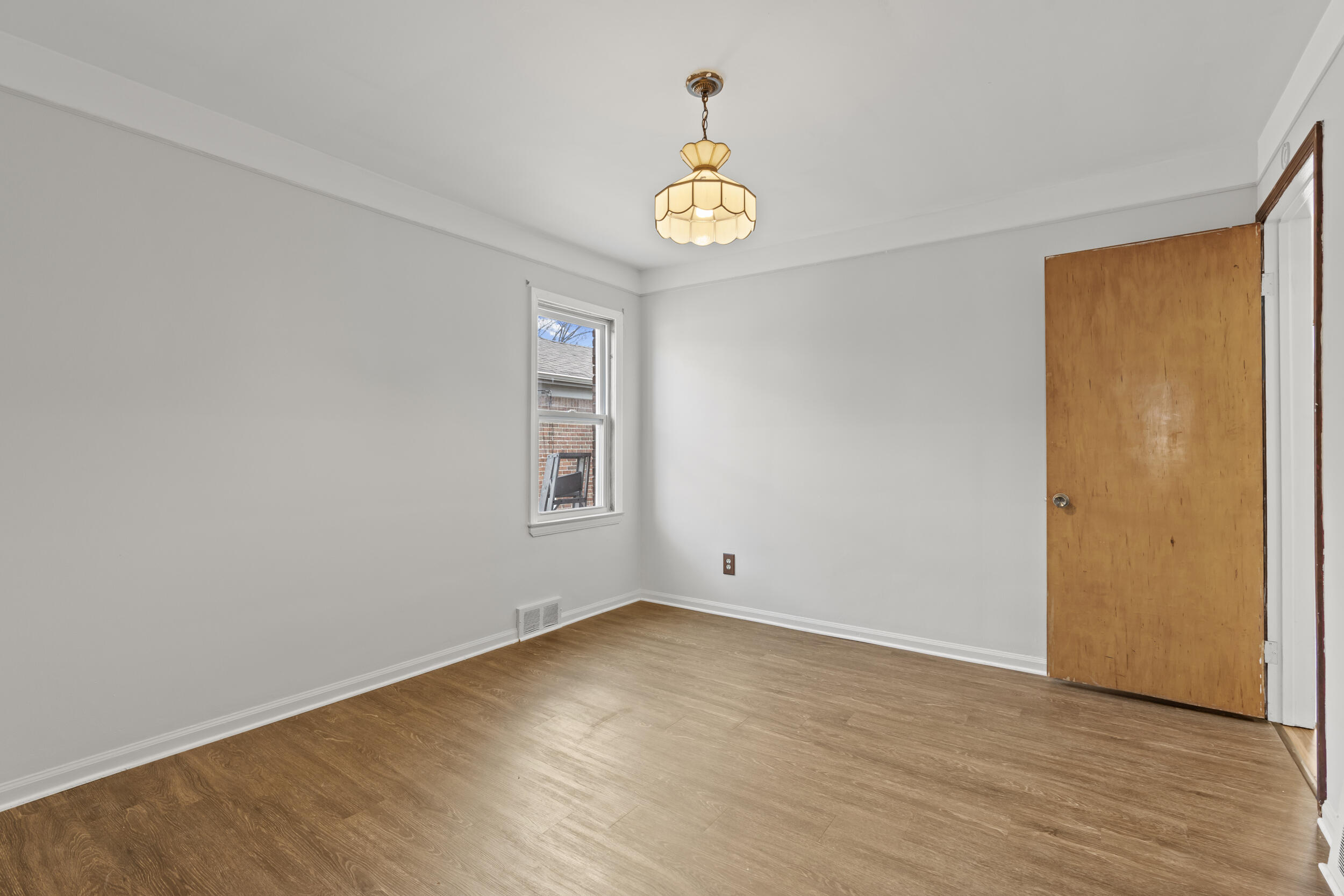 7210 Buckingham Avenue Avenue Allen Park City MI 48101