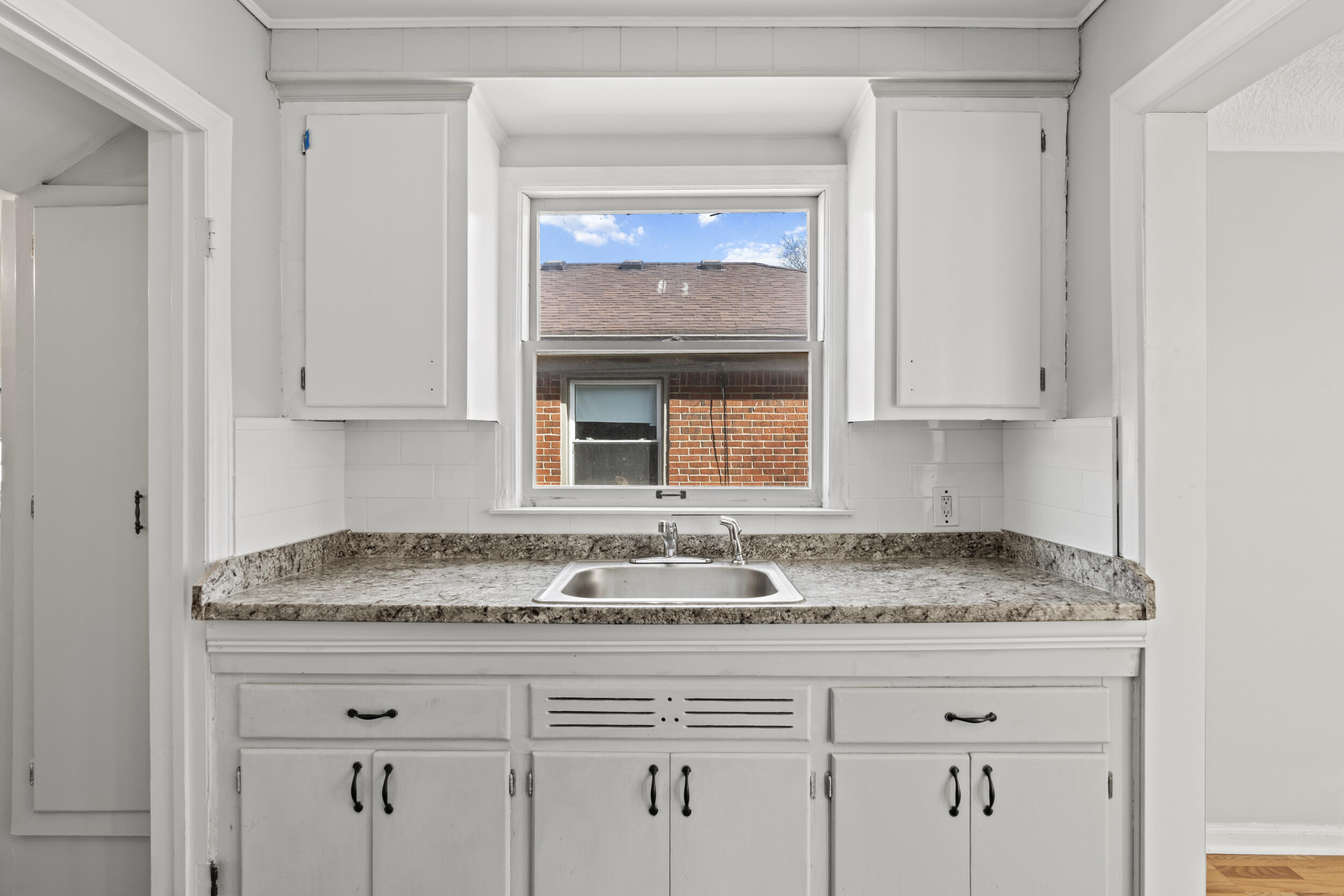 7210 Buckingham Avenue Avenue Allen Park City MI 48101