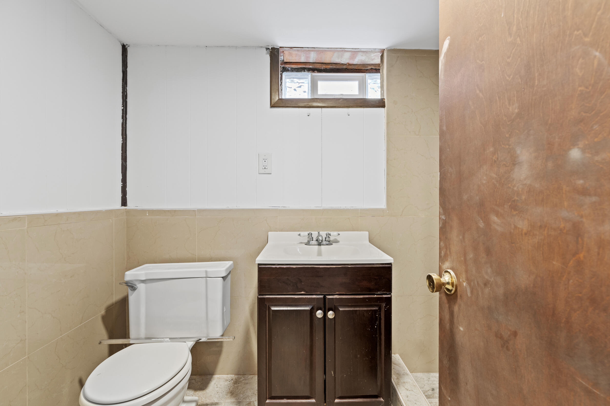 7210 Buckingham Avenue Avenue Allen Park City MI 48101