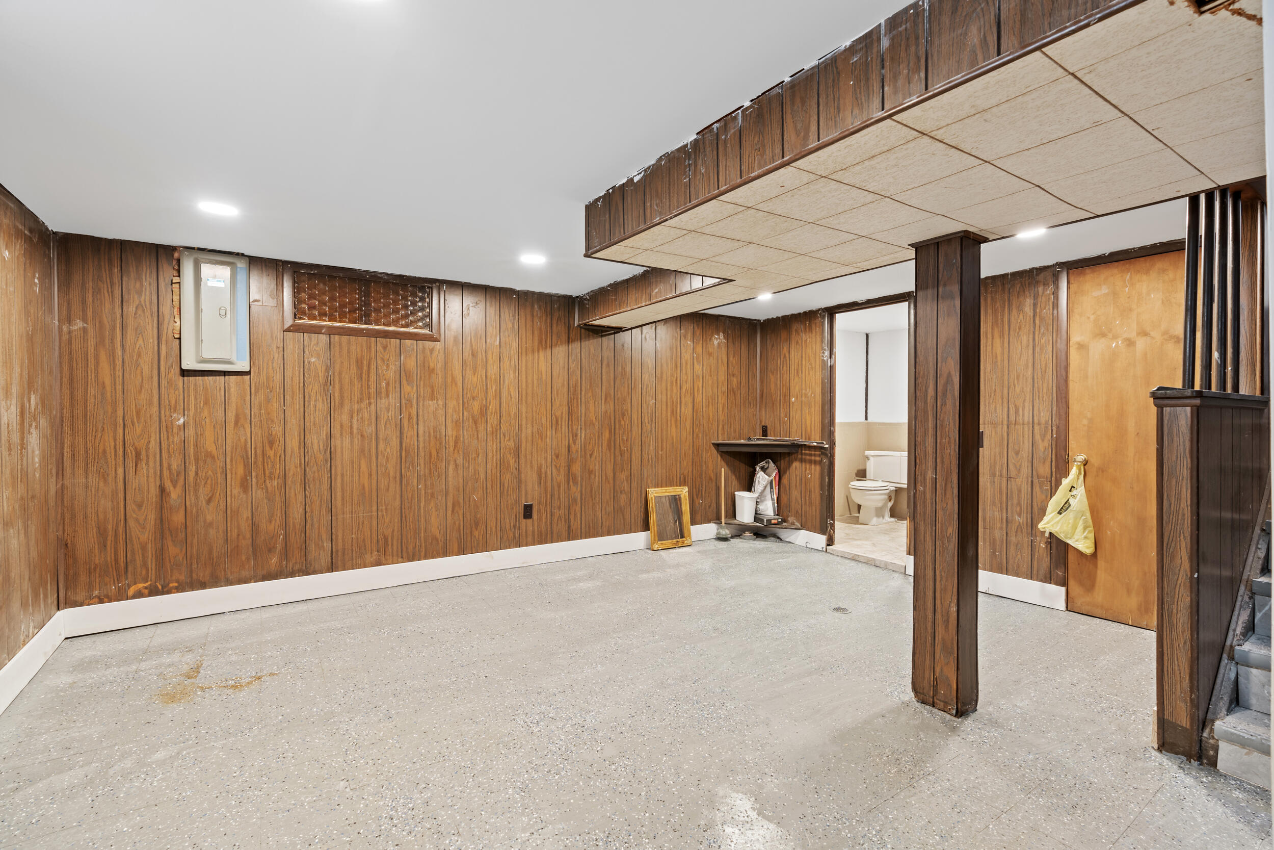 7210 Buckingham Avenue Avenue Allen Park City MI 48101