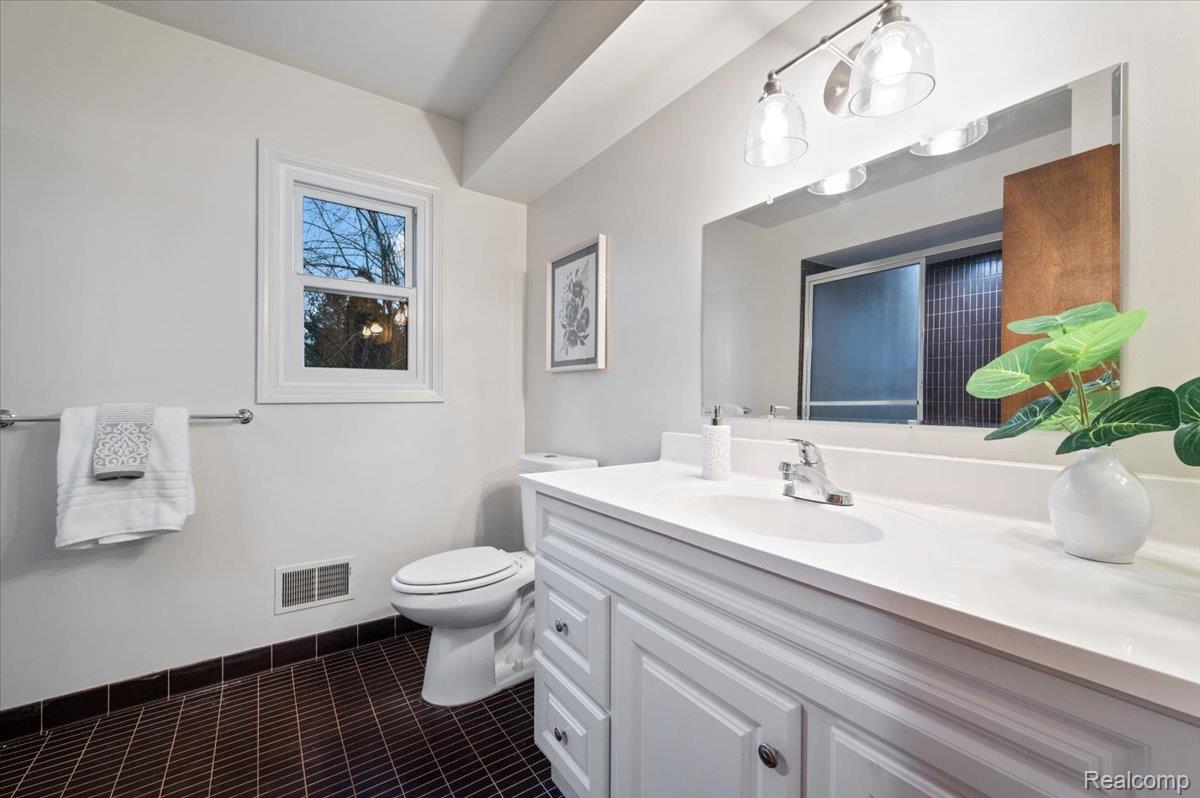 3755 Tremont Lane Ann Arbor City MI 48105