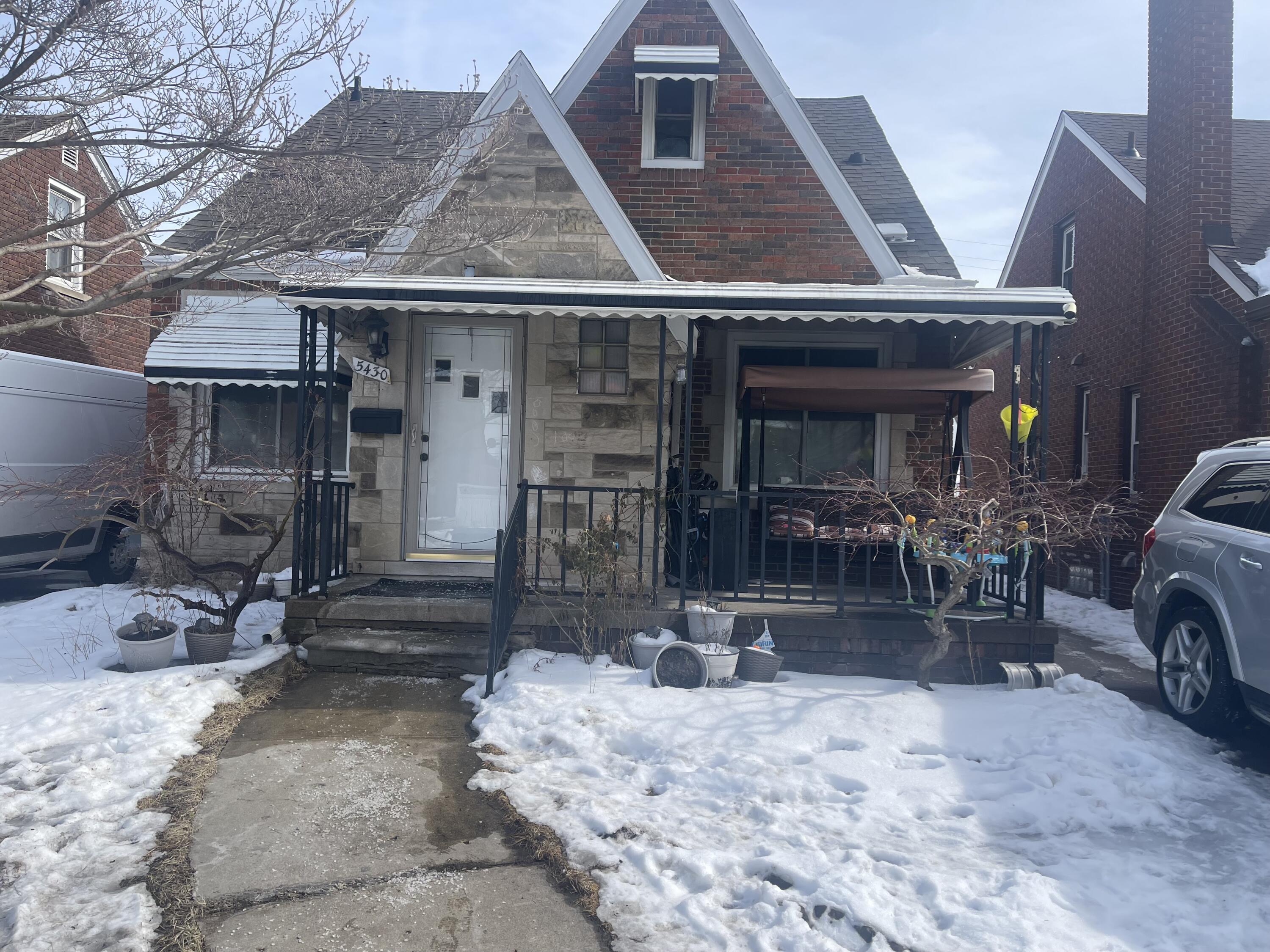 5430 Kendal Street Dearborn City MI 48126