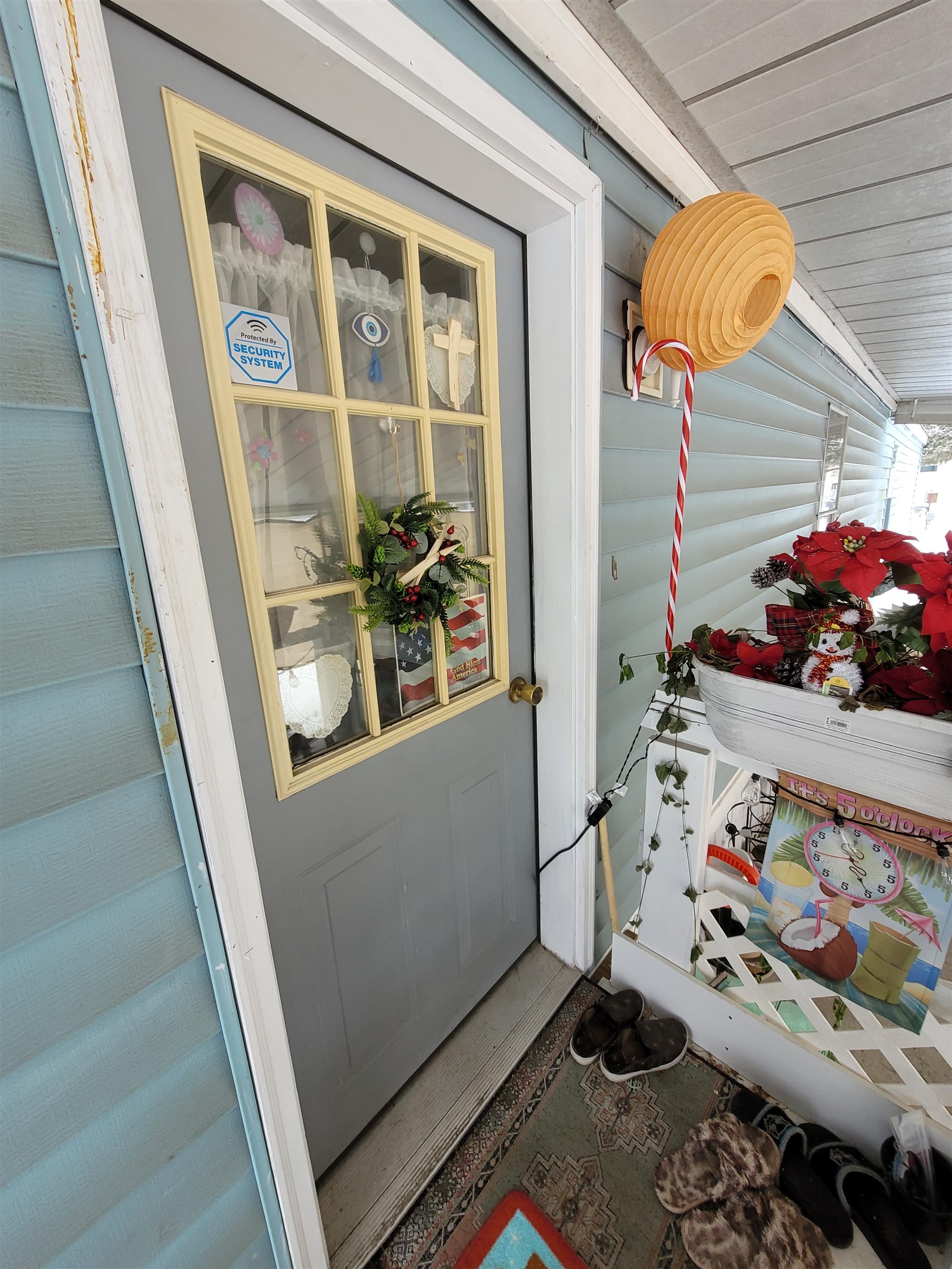 7361 Queens Court Alma City MI 48801