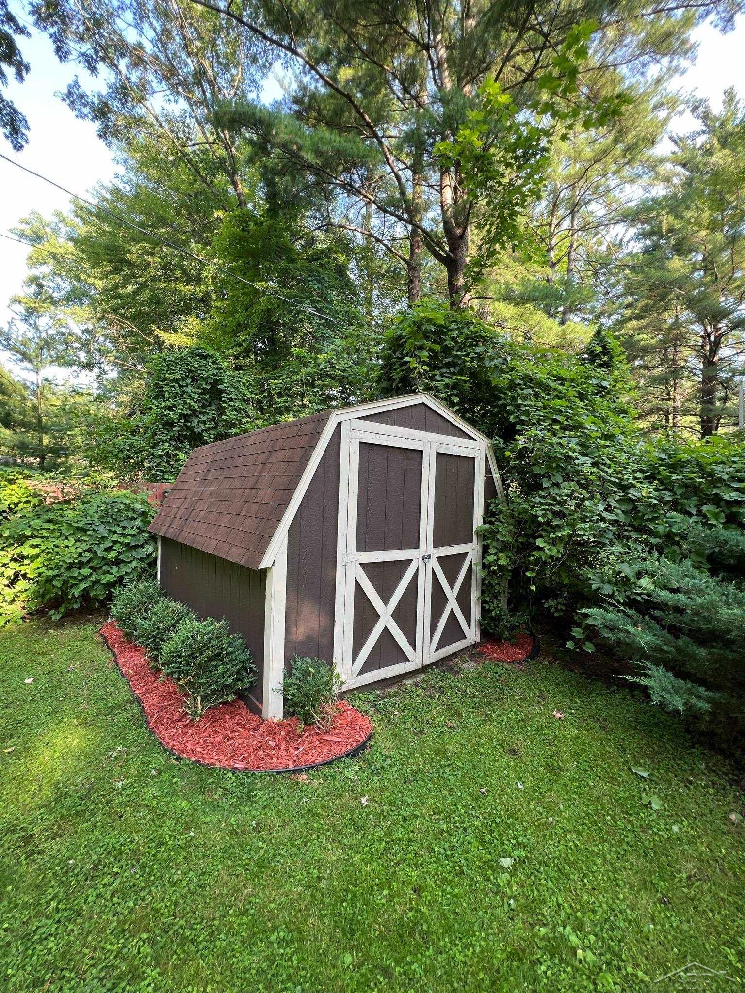 634 W Donald Street Jerome Township MI 48657
