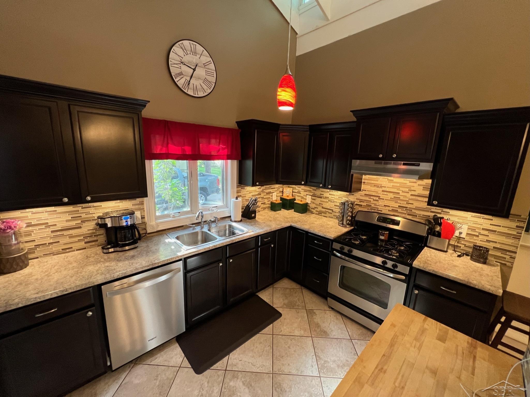 634 W Donald Street Jerome Township MI 48657