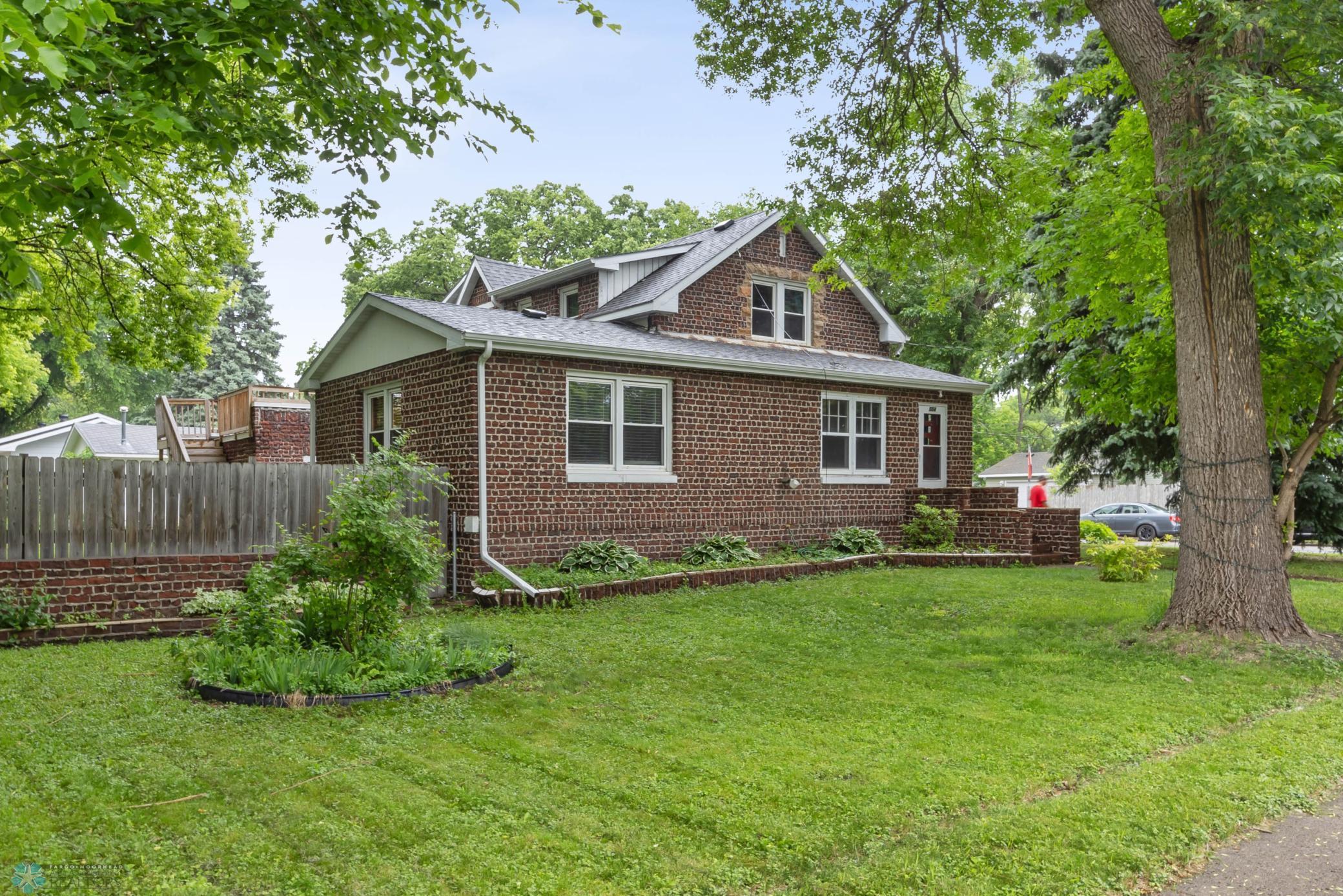 504 14th Street N Moorhead MN 56560