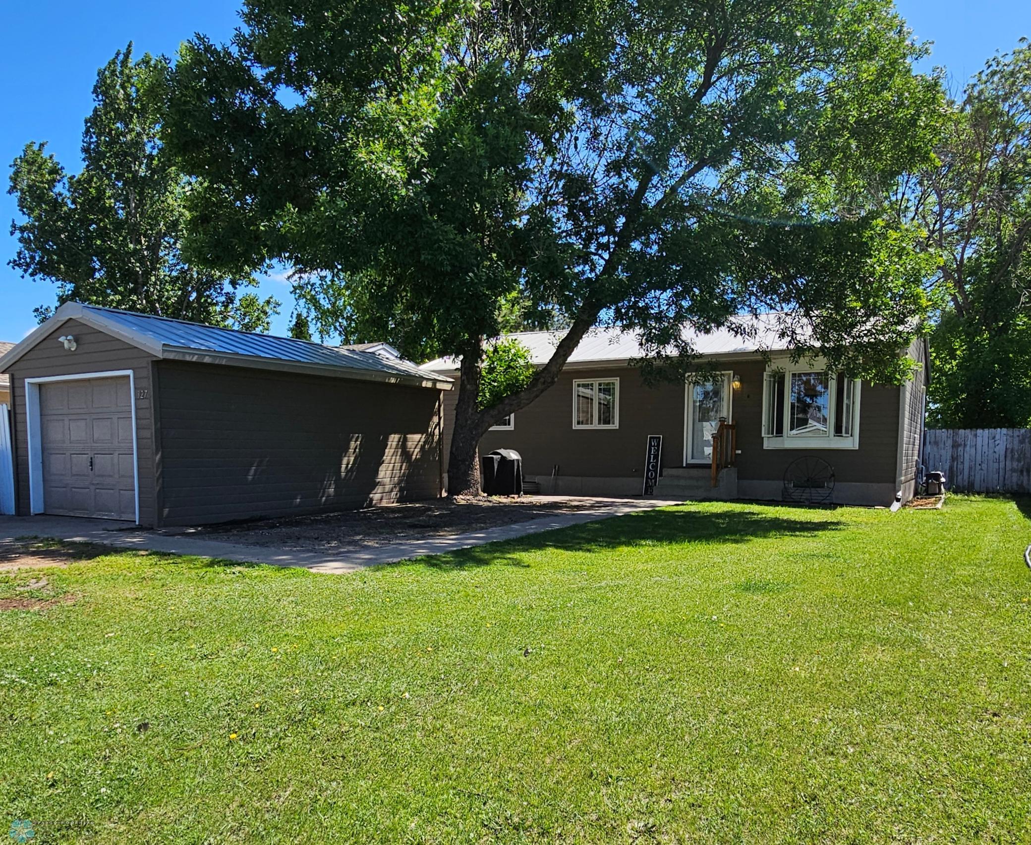 327 6th Avenue Mapleton ND 58059