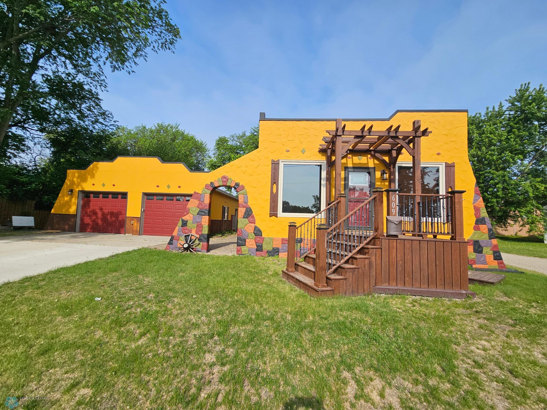 609 1st Street N Wahpeton ND 58075