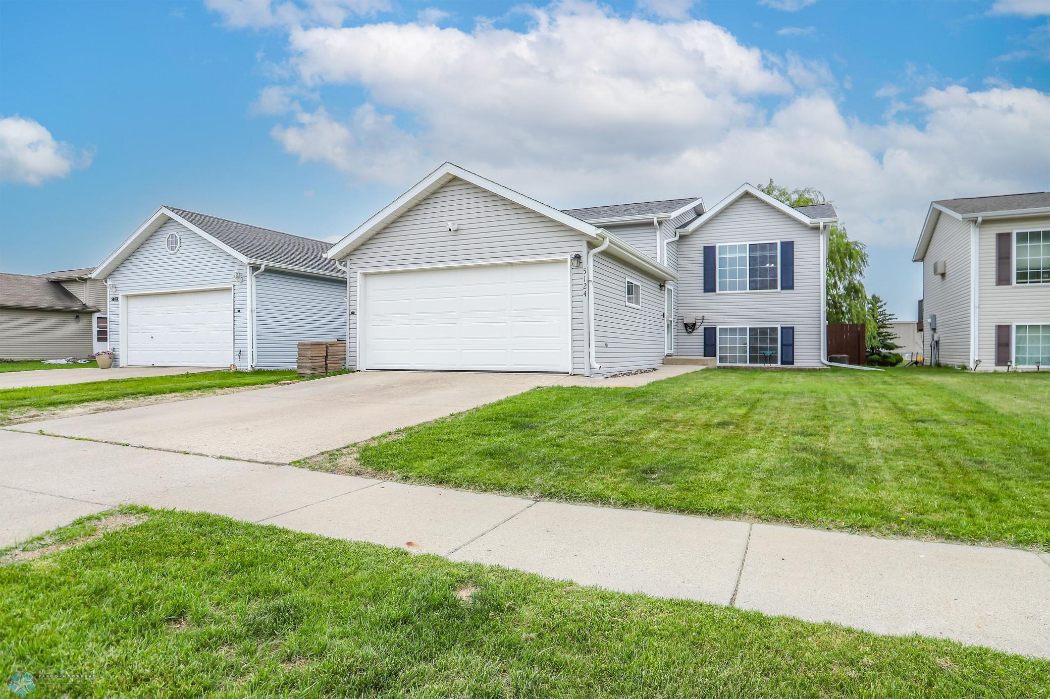 5124 10th Avenue S Fargo ND 58103