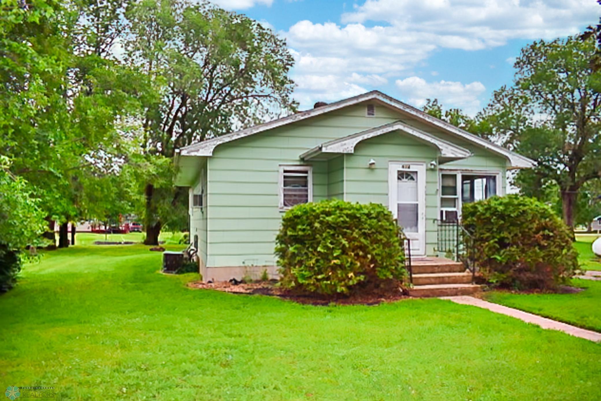 205 3rd Street S Fairmount ND 58030