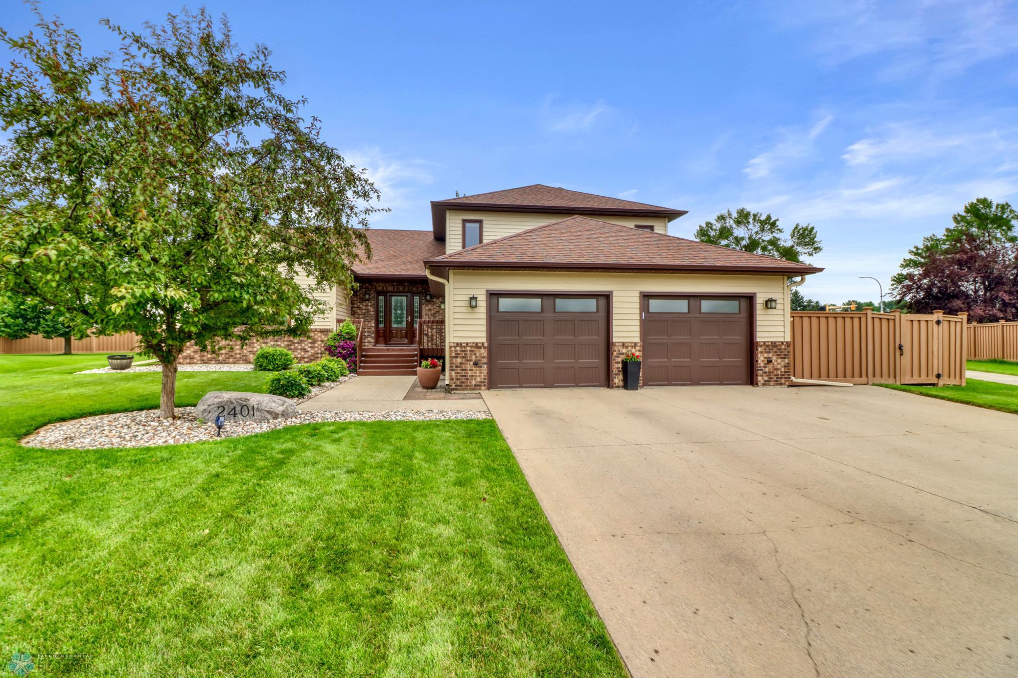 2401 Victoria Rose Drive S Fargo ND 58104