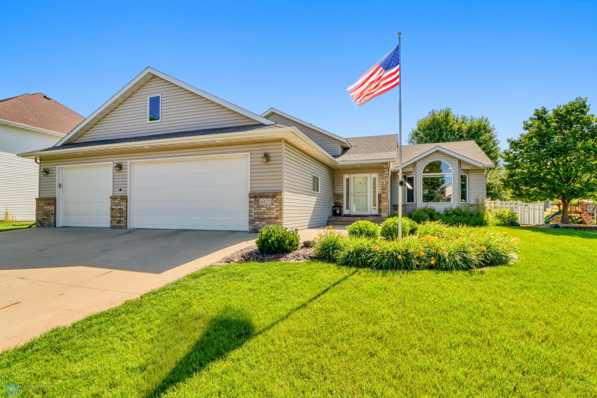 4427 10th Street N Fargo ND 58102