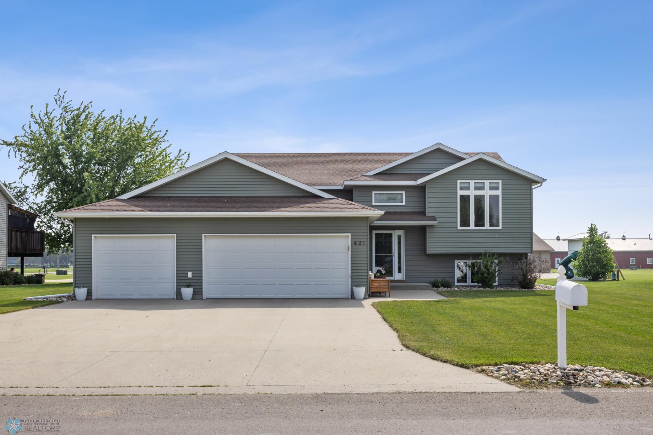 421 2nd Avenue S Kindred ND 58051